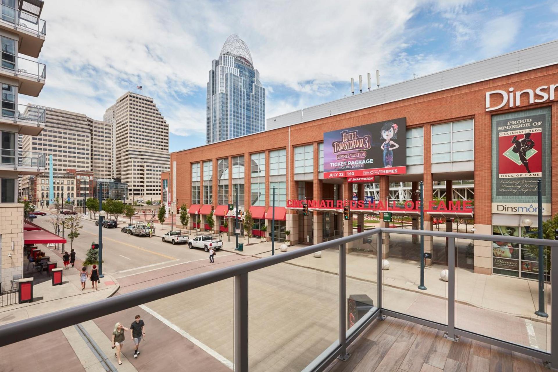 AC Hotel by Marriott Cincinnati at The Banks photo 4