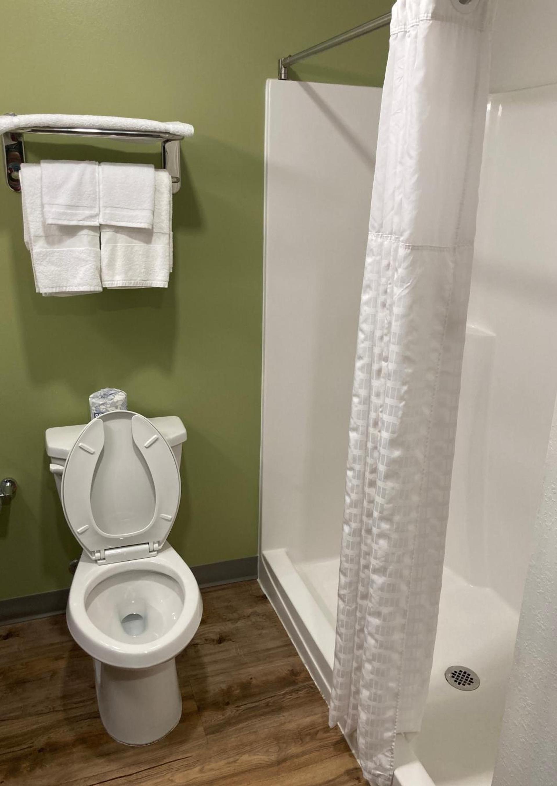Woodspring Suites Cherry Hill photo 19