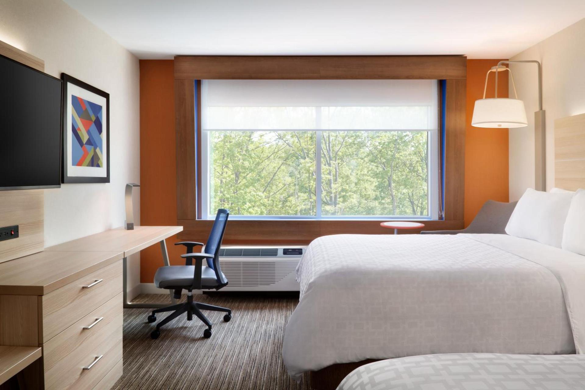 Holiday Inn Express & Suites - Columbus - Worthington by IHG photo 17