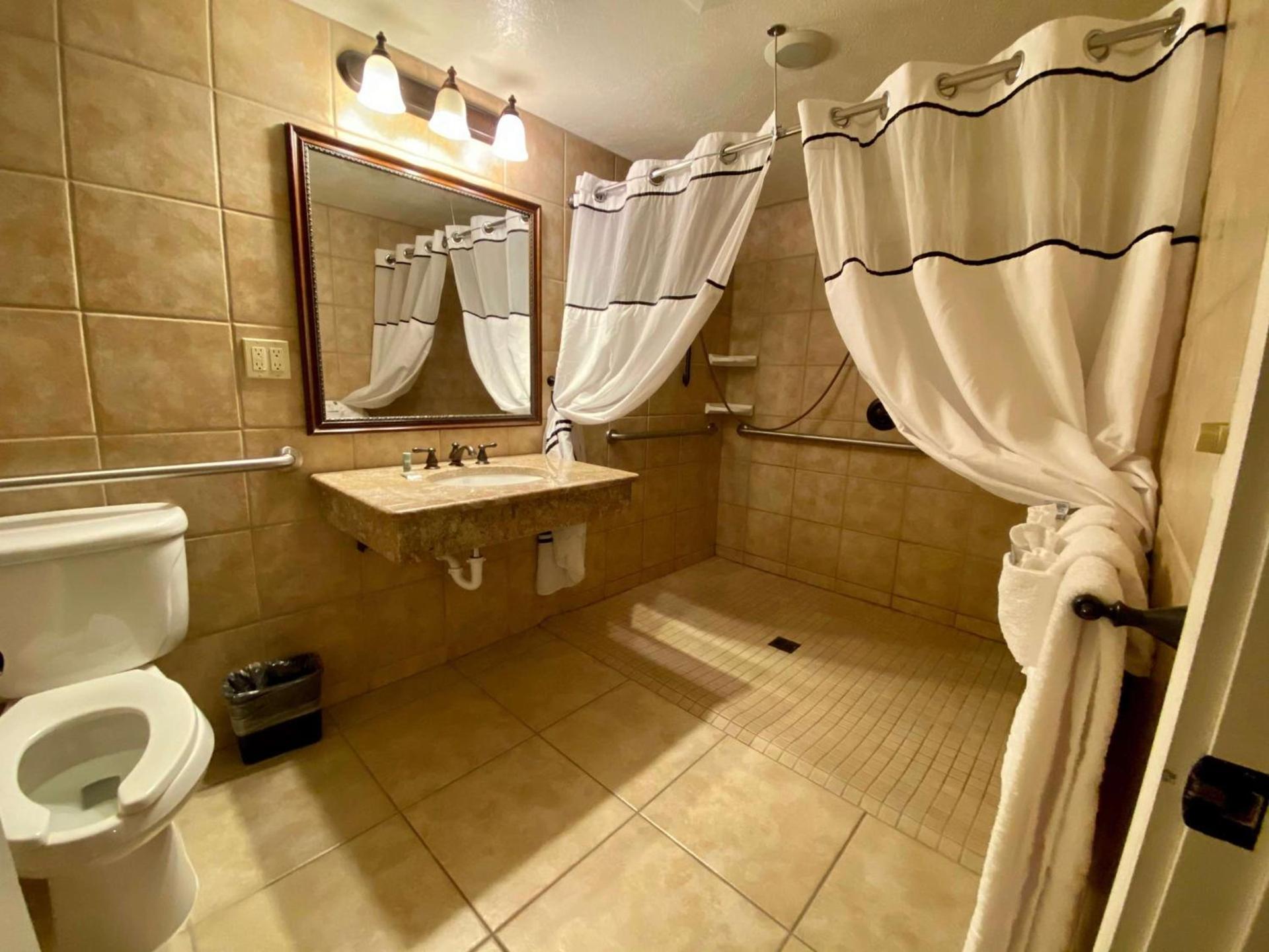 Best Western Sheridan Center photo 33