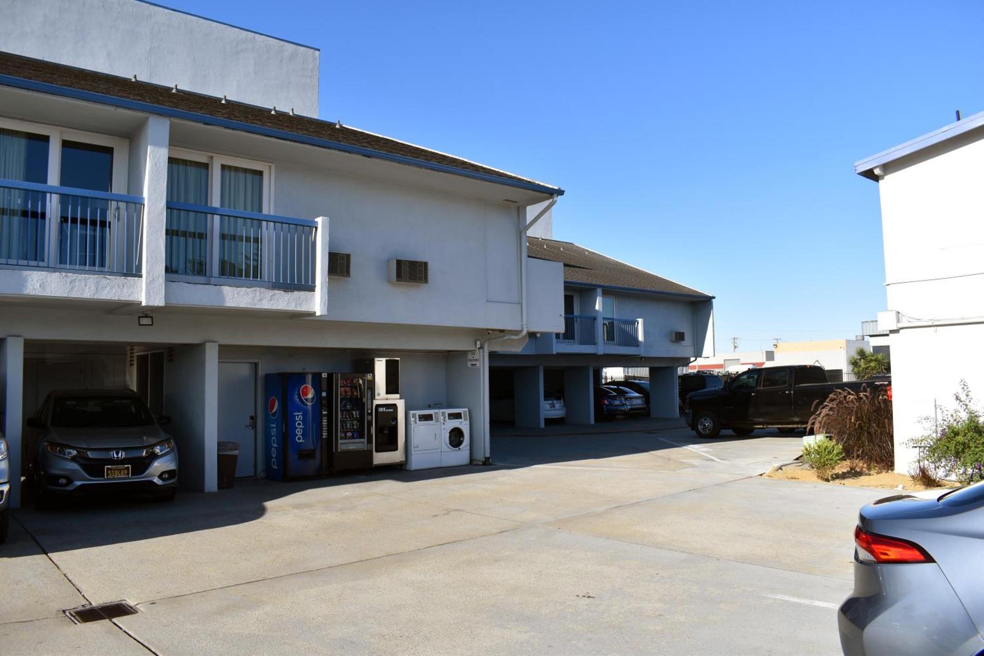 Sand Dollar Inn photo 22