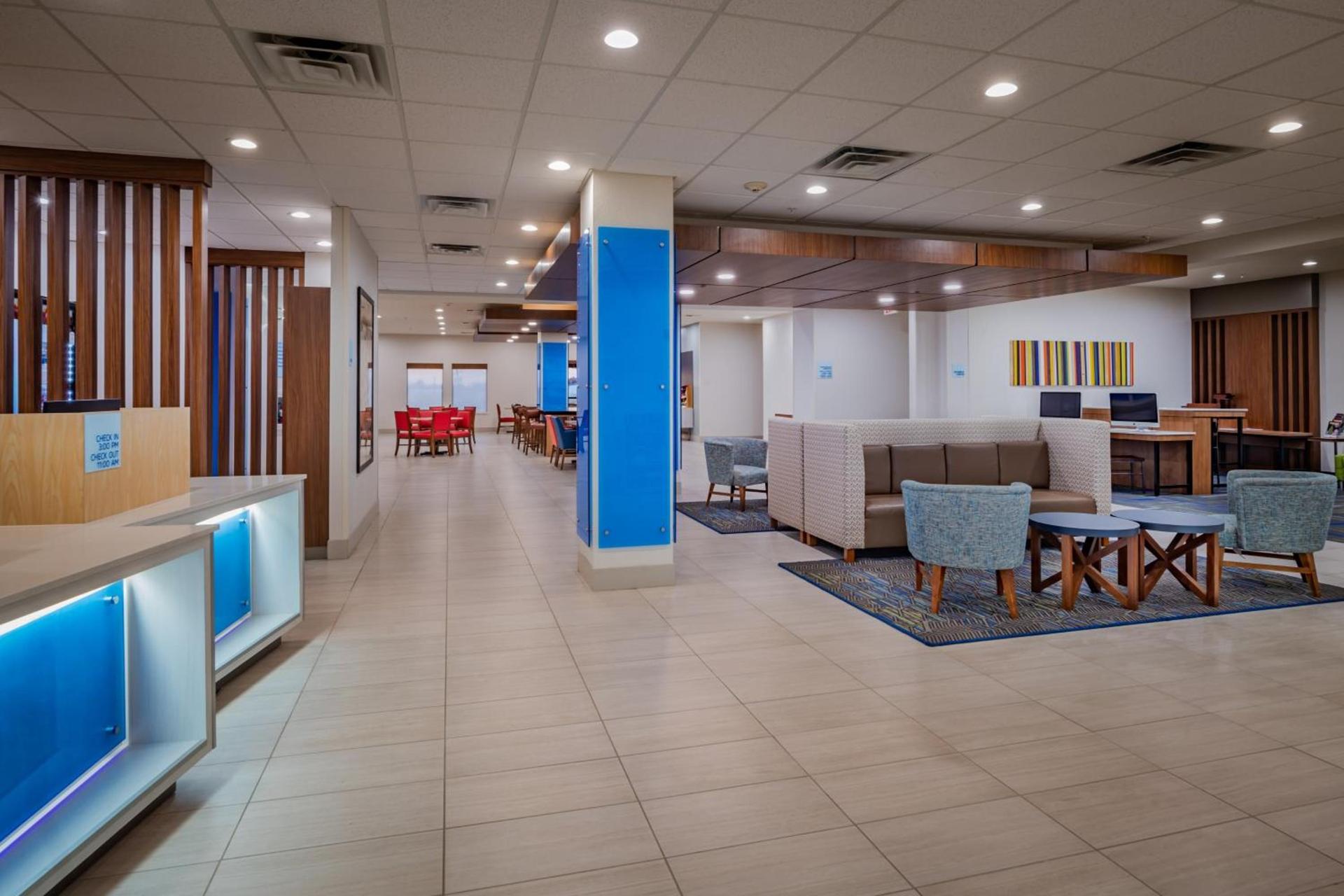 Holiday Inn Express & Suites N Waco Area - West by IHG photo 69