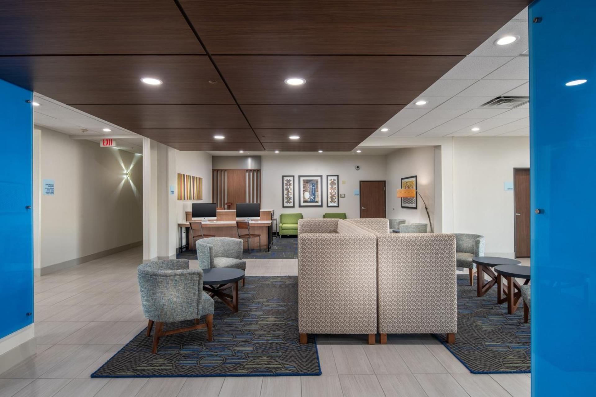 Holiday Inn Express & Suites N Waco Area - West by IHG photo 78