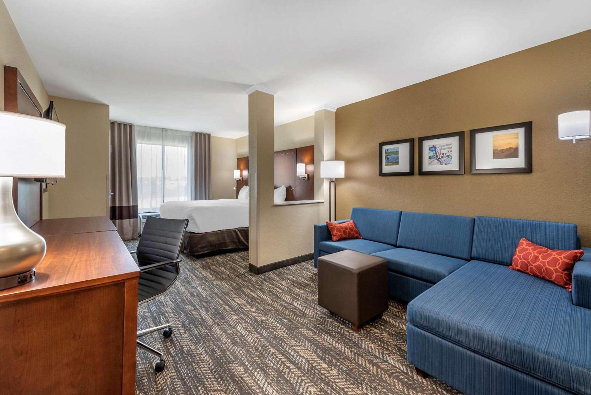 Comfort Suites Dry Ridge photo 10