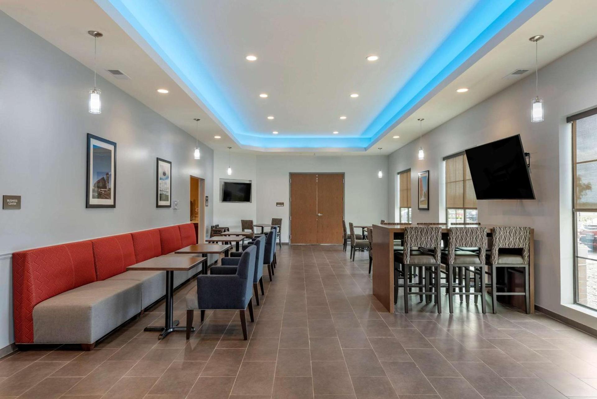Comfort Suites Dry Ridge photo 21