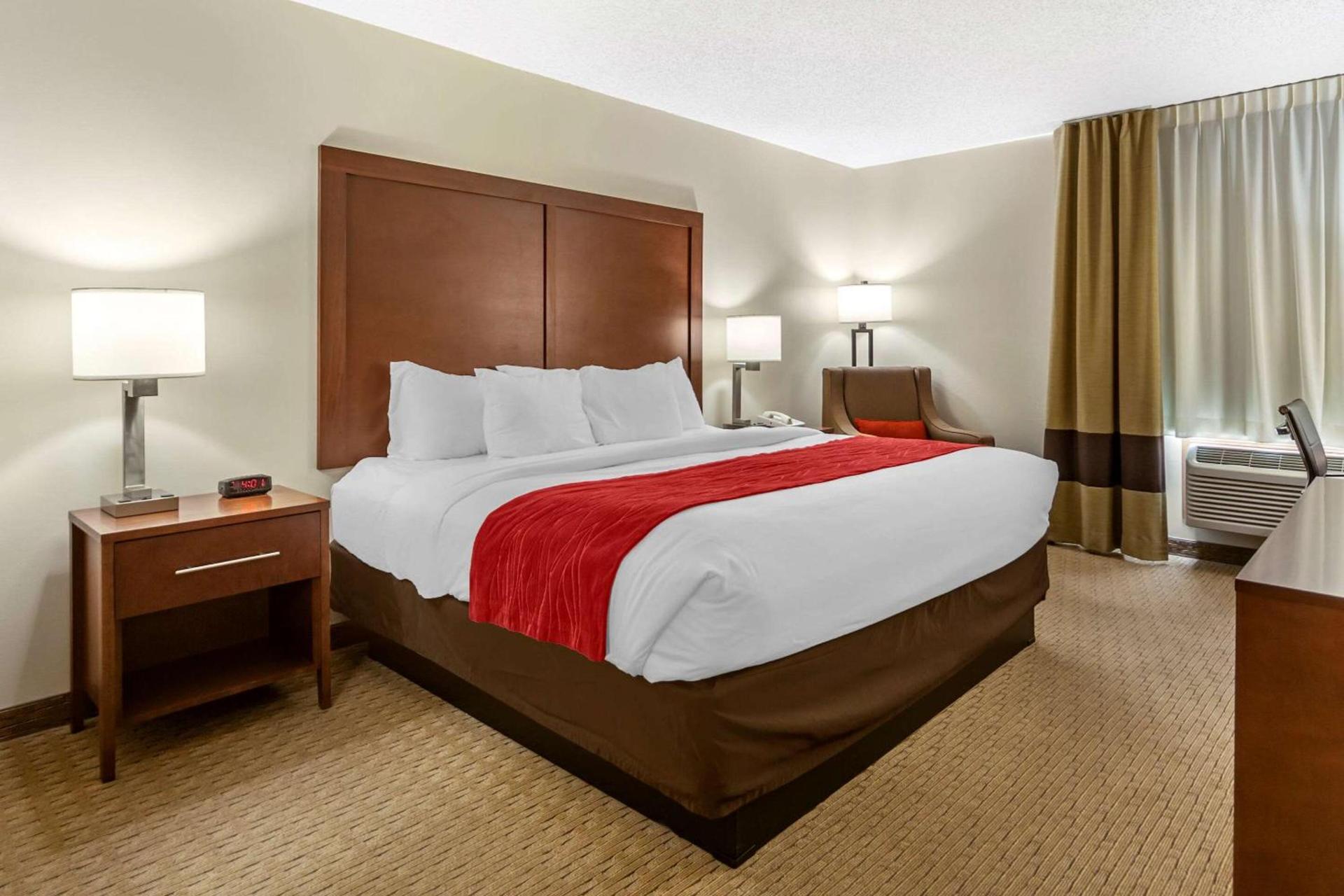 Comfort Inn Valentine photo 6