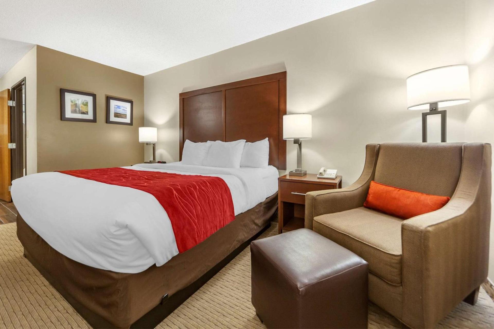 Comfort Inn Valentine photo 7