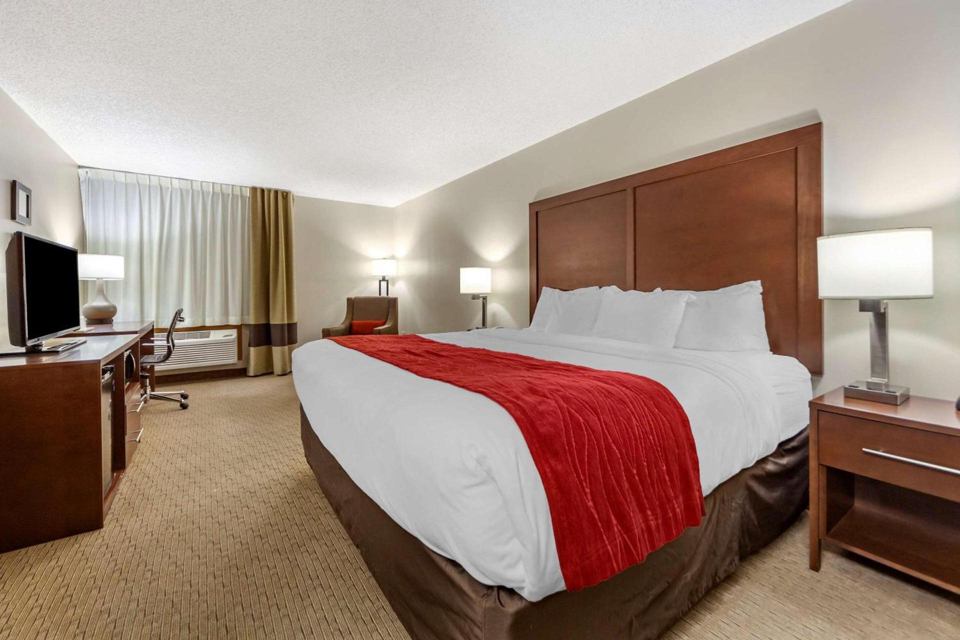 Comfort Inn Valentine photo 10