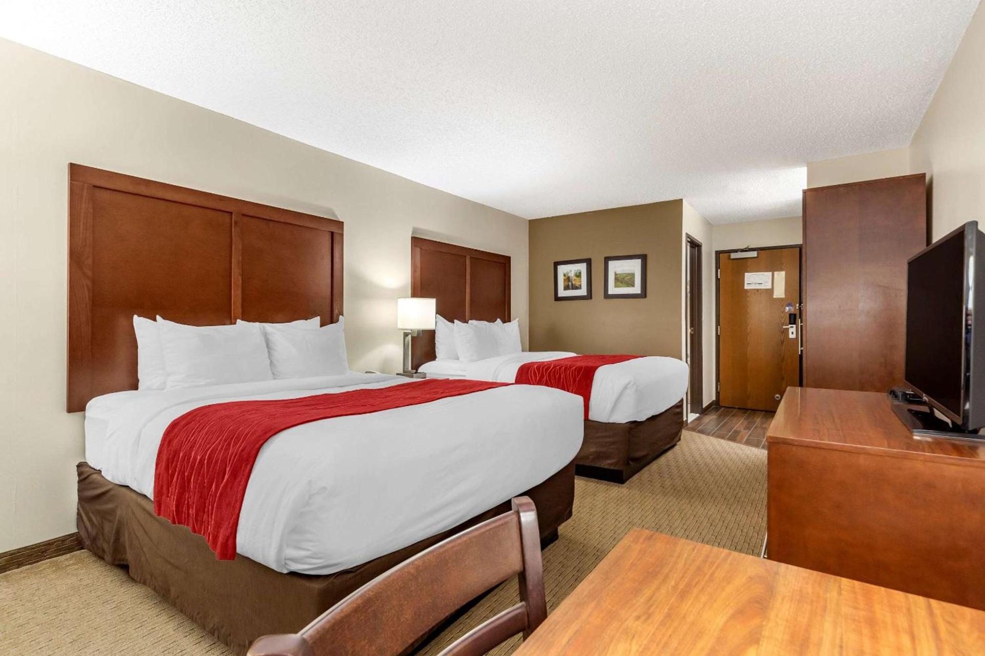 Comfort Inn Valentine photo 16