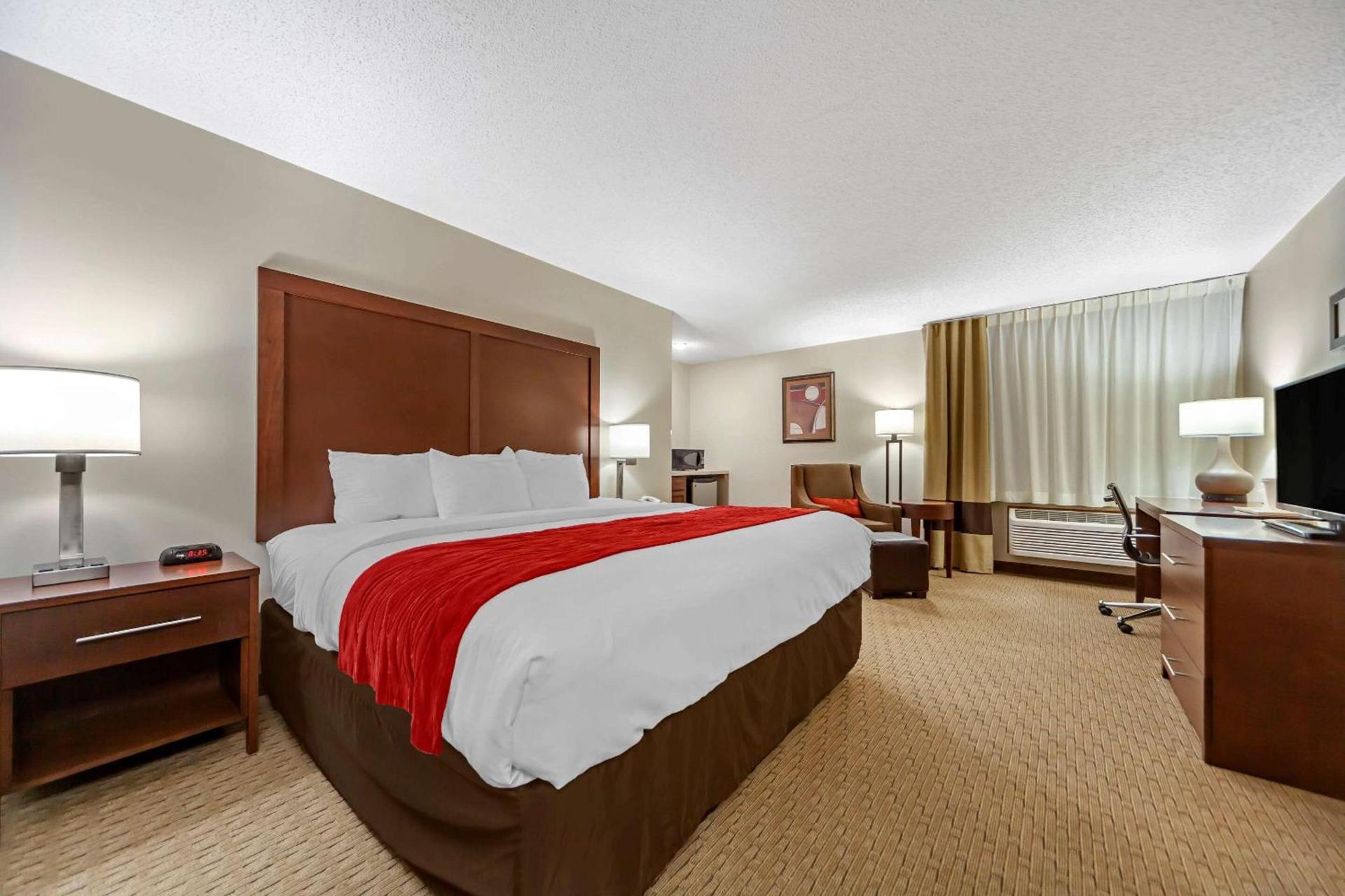 Comfort Inn Valentine photo 24