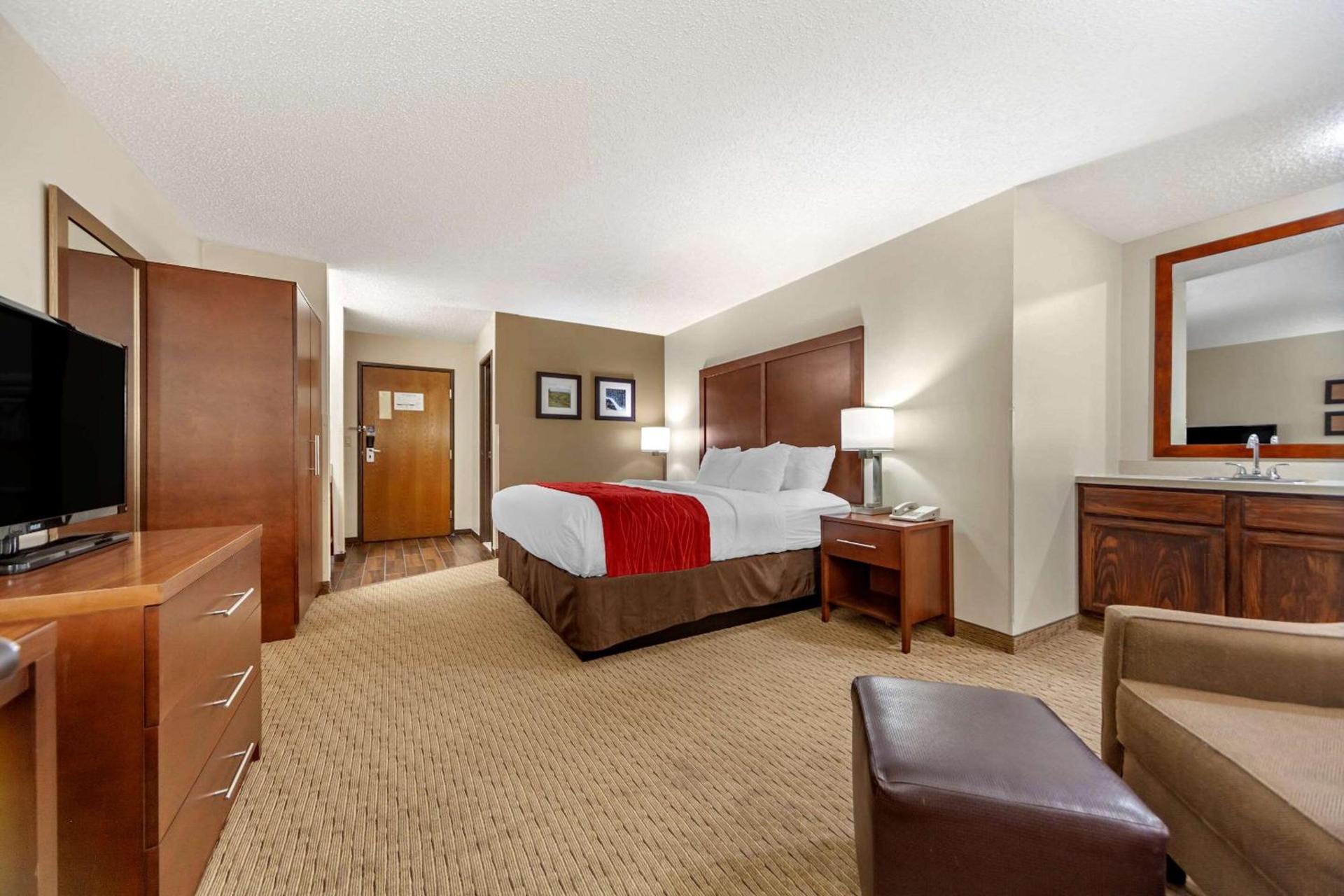 Comfort Inn Valentine photo 26
