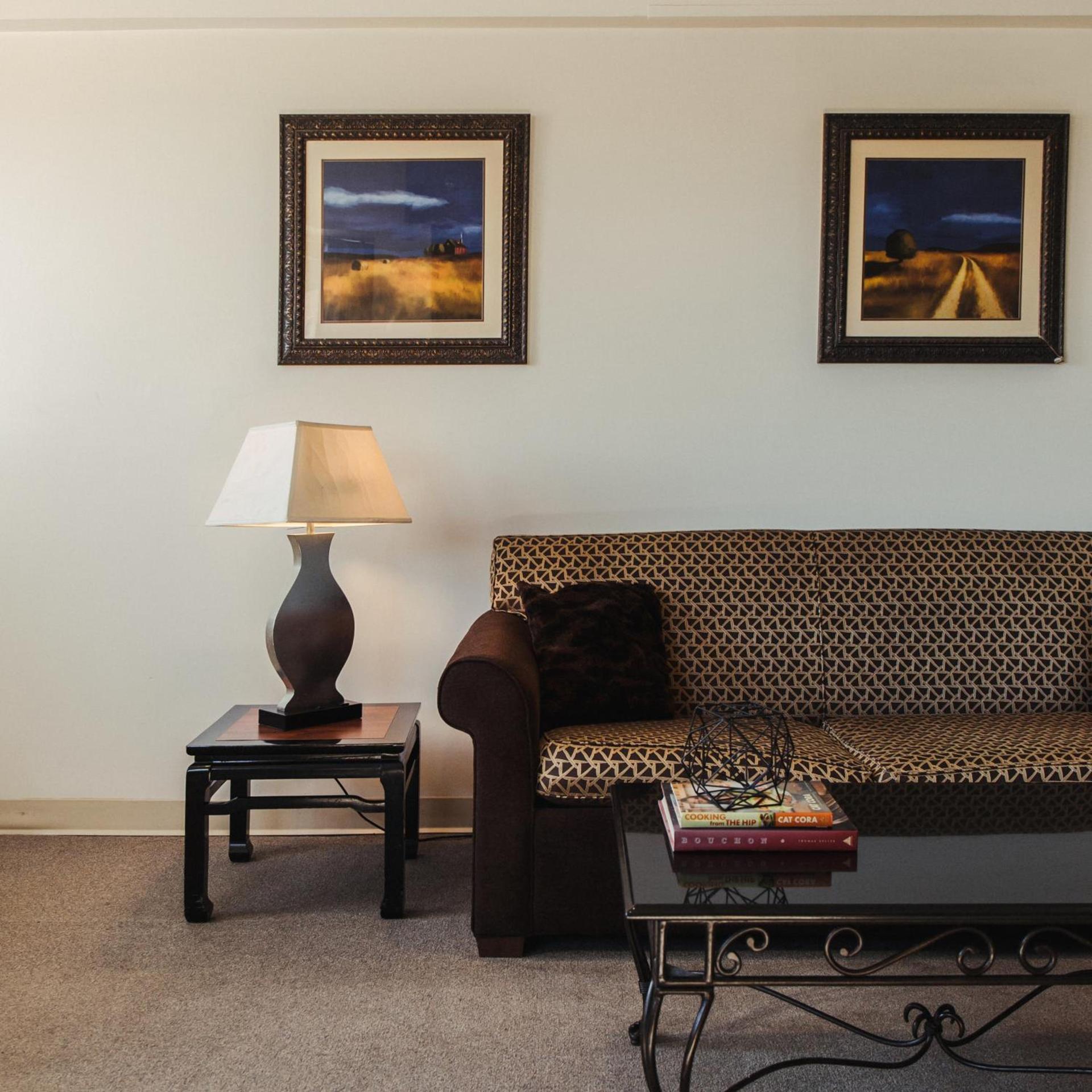 Stamford Suites photo 4
