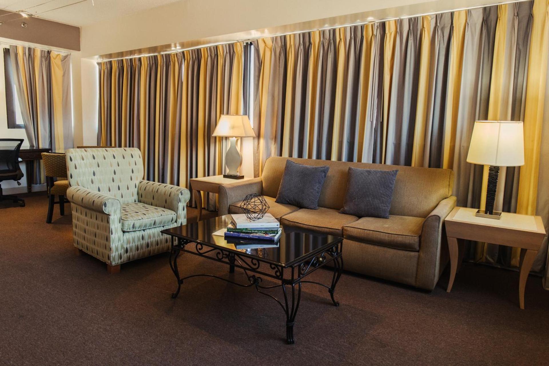 Stamford Suites photo 16
