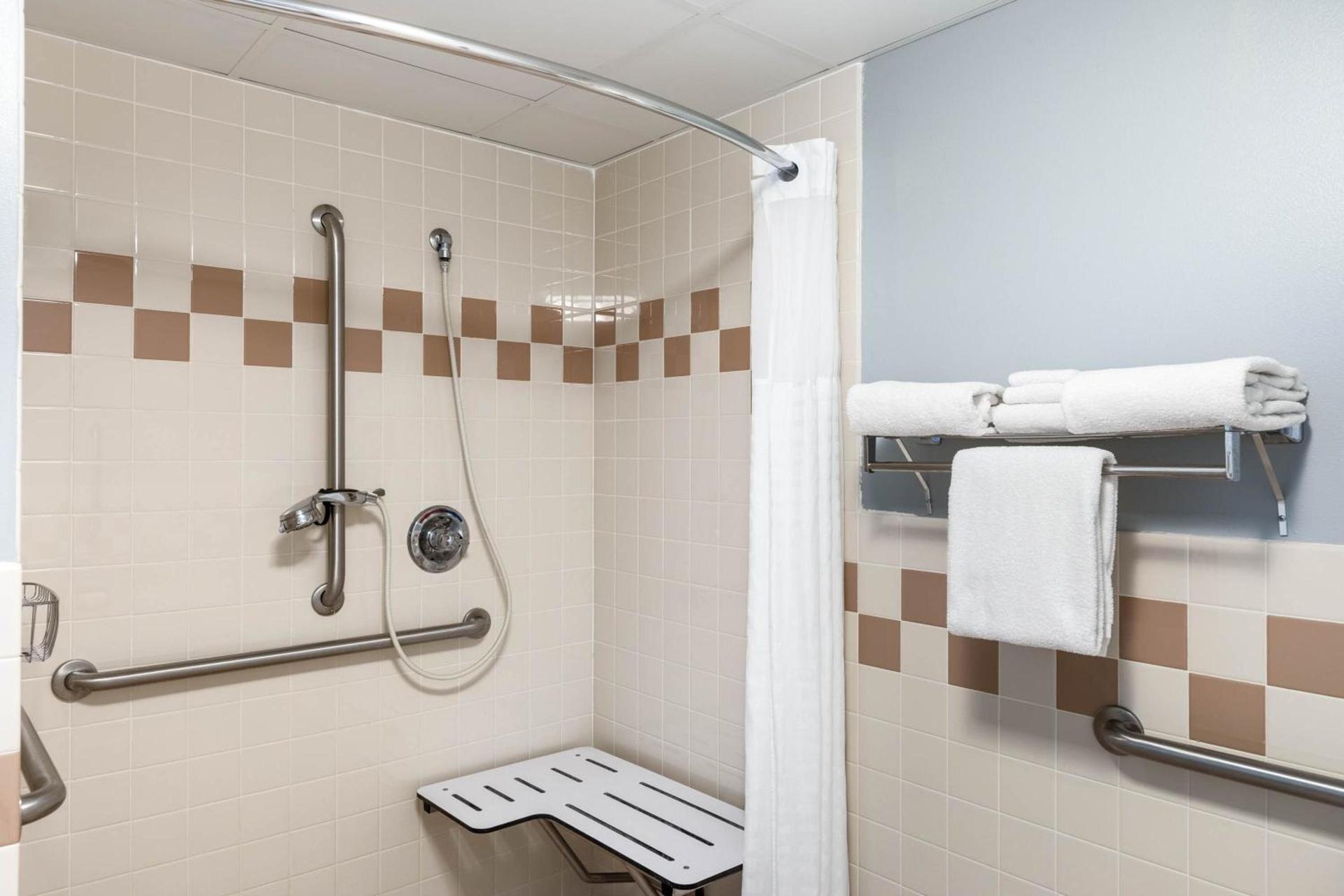 AmericInn by Wyndham Jackson photo 17