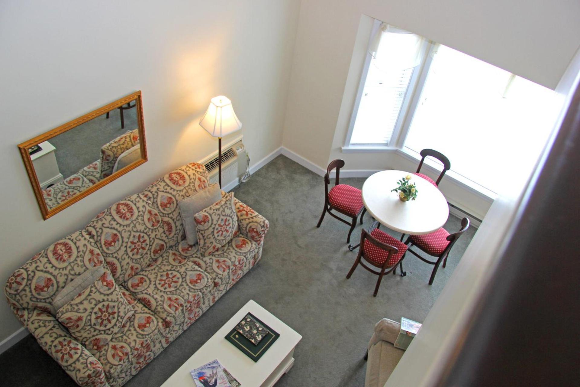Eagle Harbor Inn photo 47