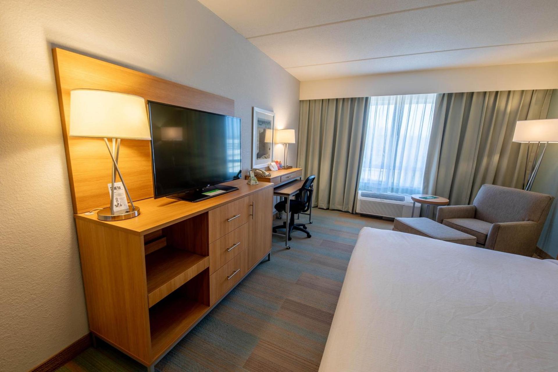 Holiday Inn Manahawkin/Long Beach Island by IHG photo 63