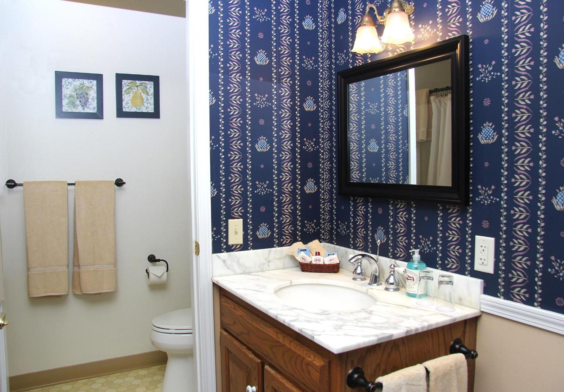 Eagle Harbor Inn photo 38