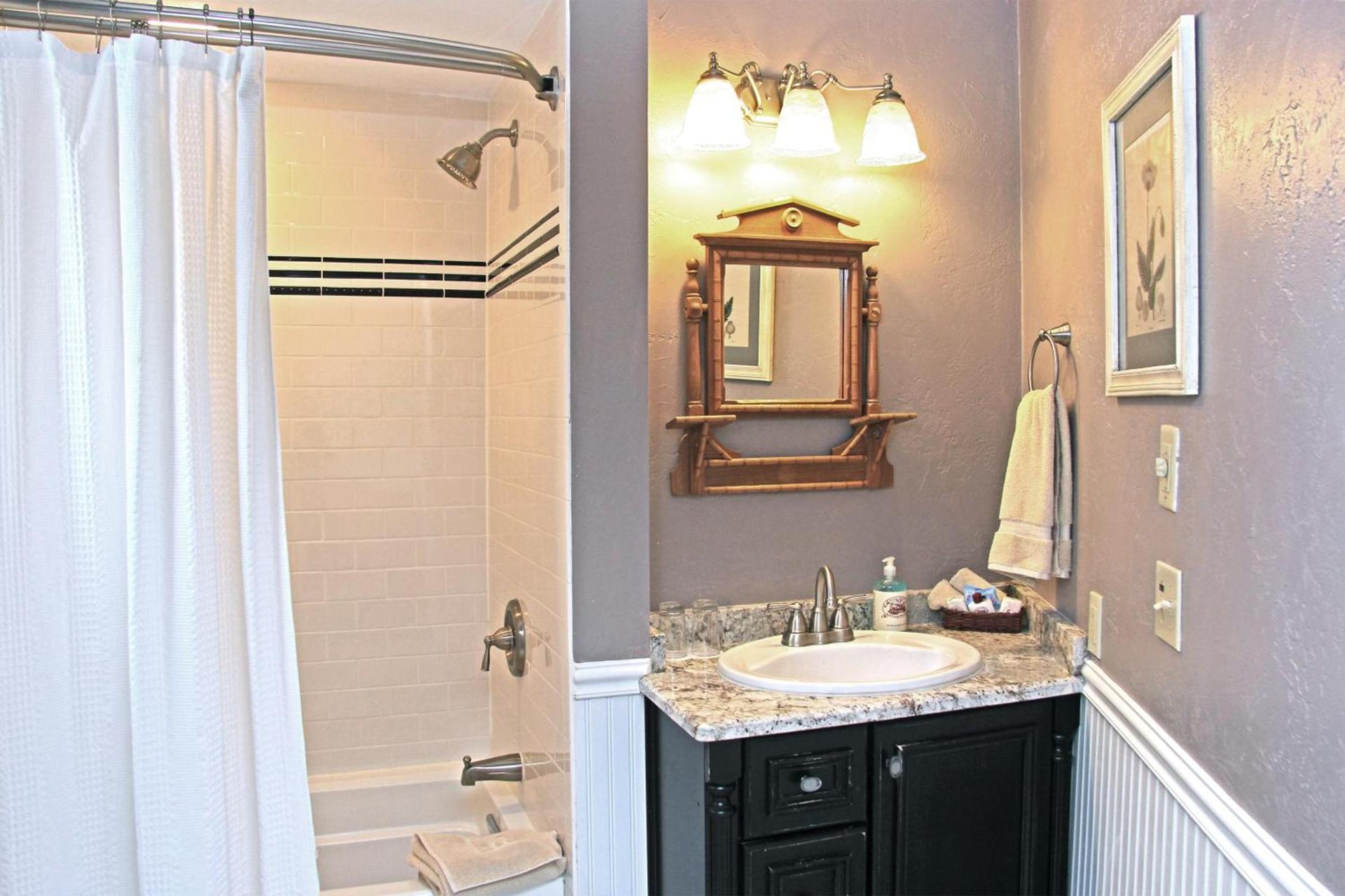 Eagle Harbor Inn photo 36
