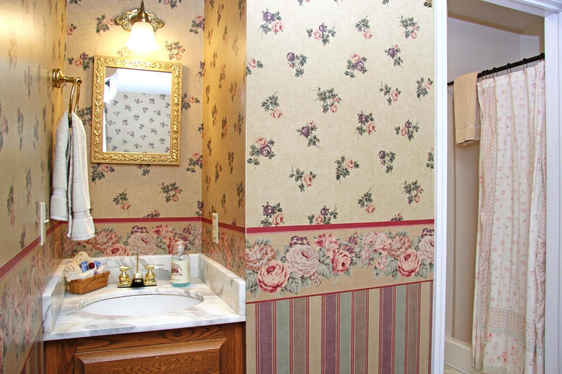 Eagle Harbor Inn photo 37