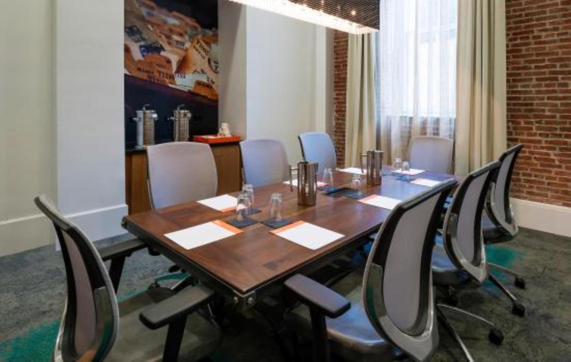 Hotel Indigo Savannah Historic District by IHG photo 20
