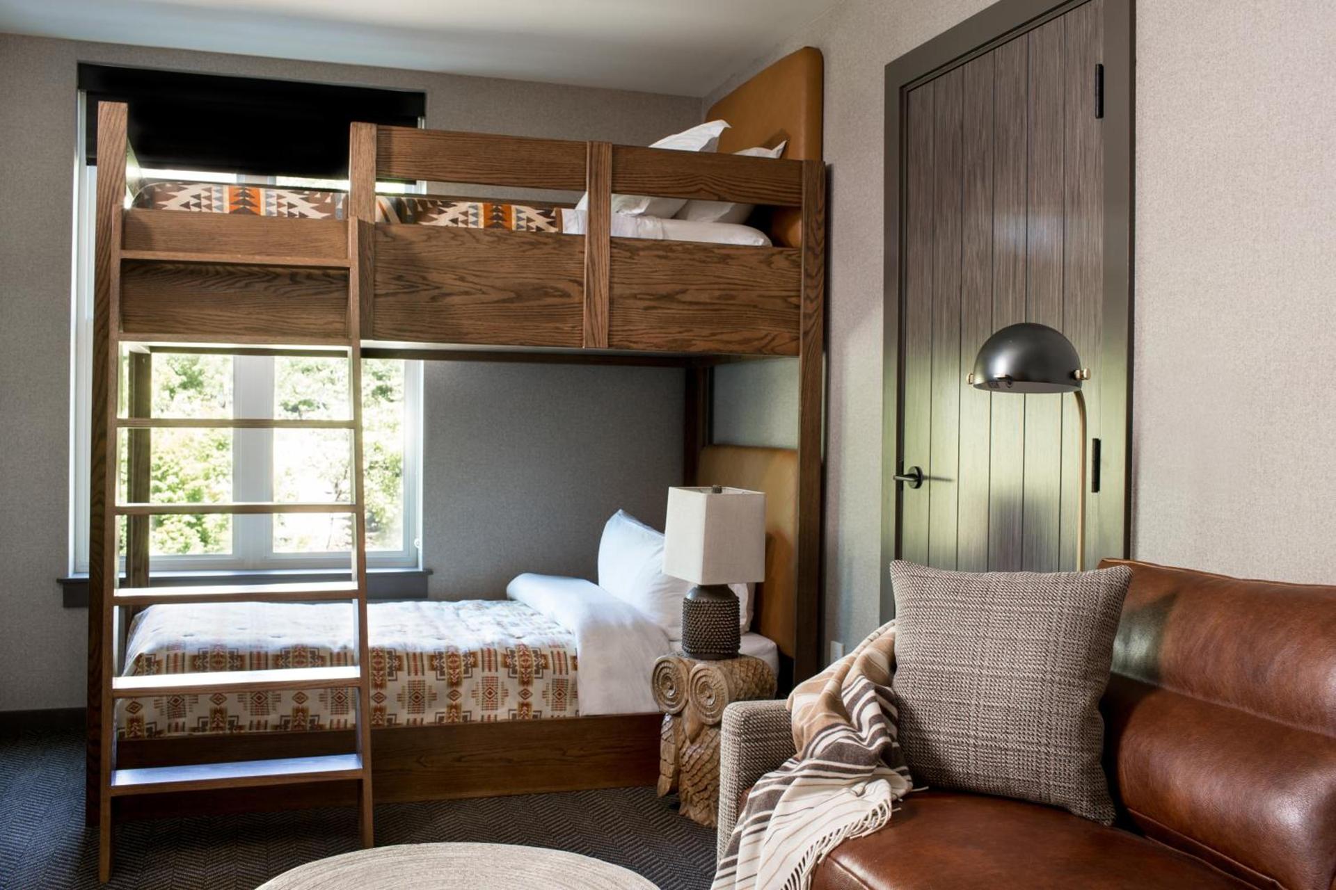 Kimpton Riverplace Hotel by IHG photo 48