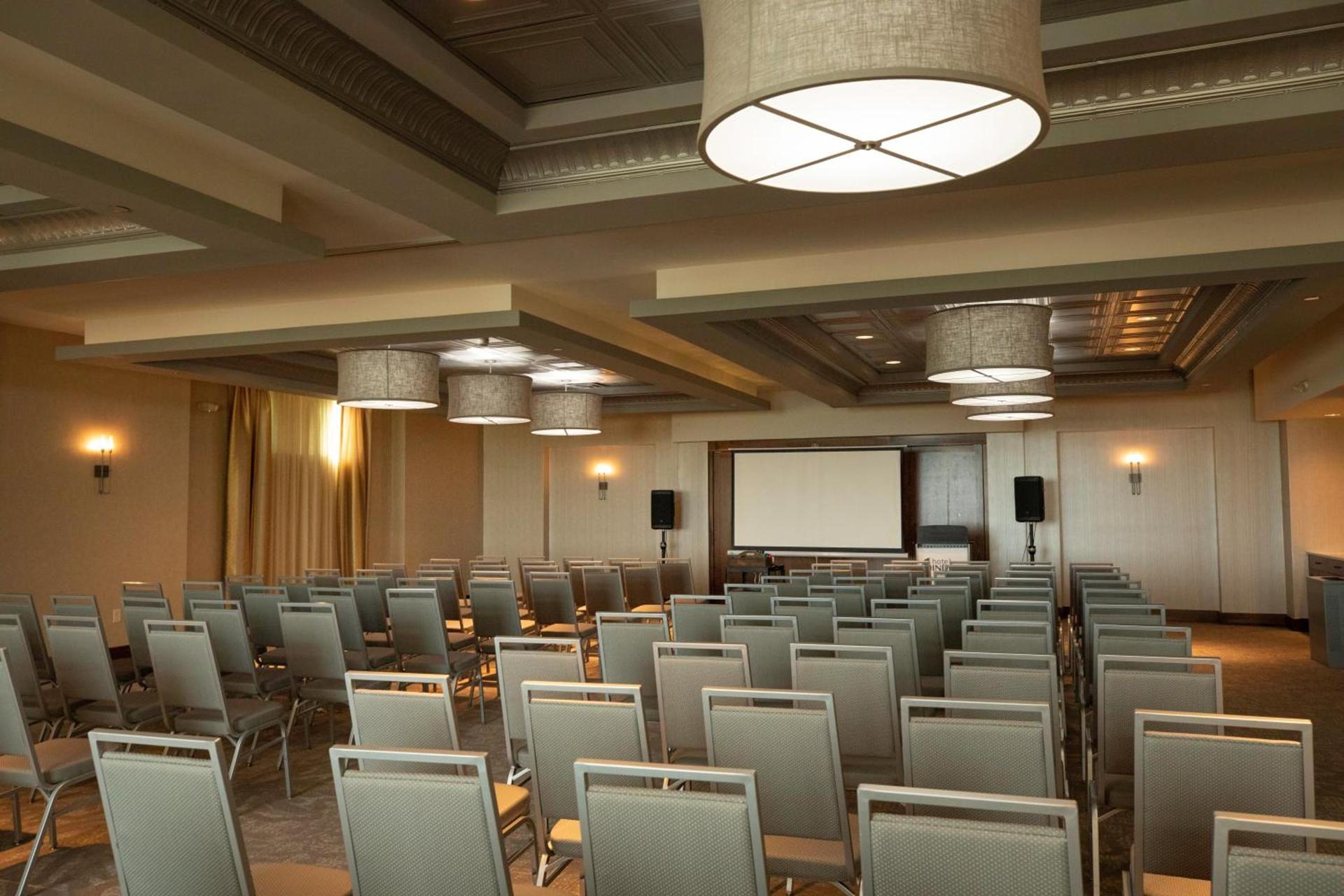 Hotel Indigo Traverse City by IHG photo 45
