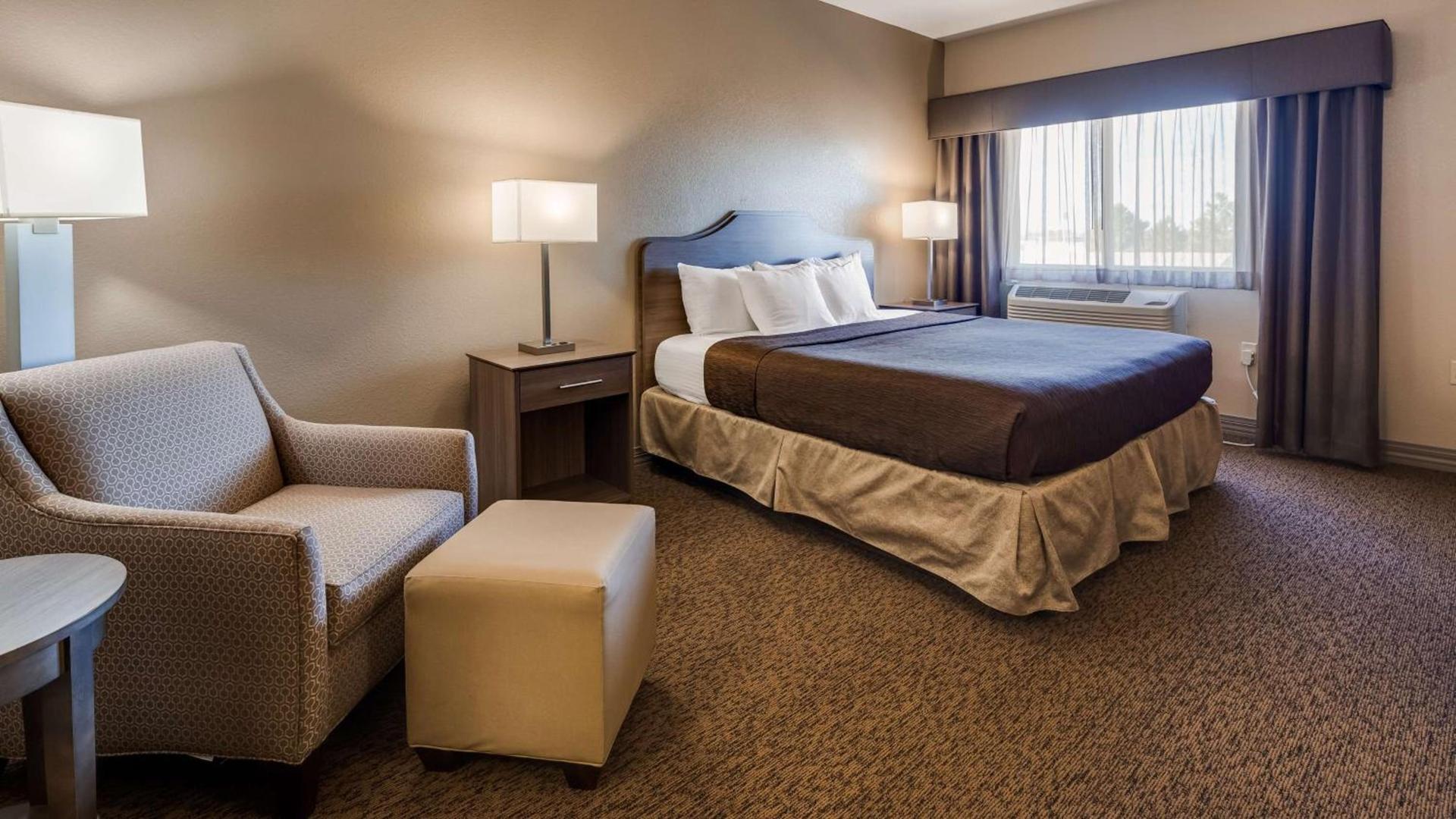 Best Western El-Quartelejo Inn & Suites photo 12