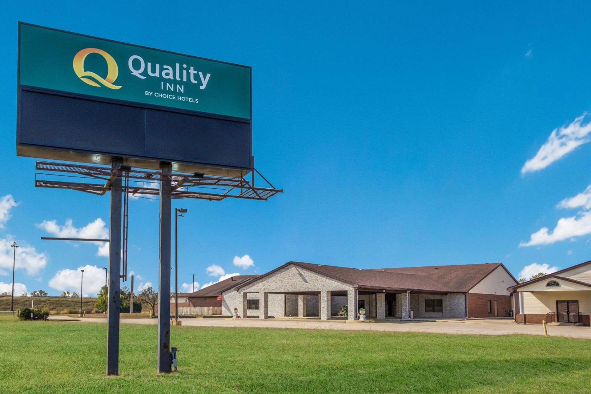Quality Inn Grayville photo 1