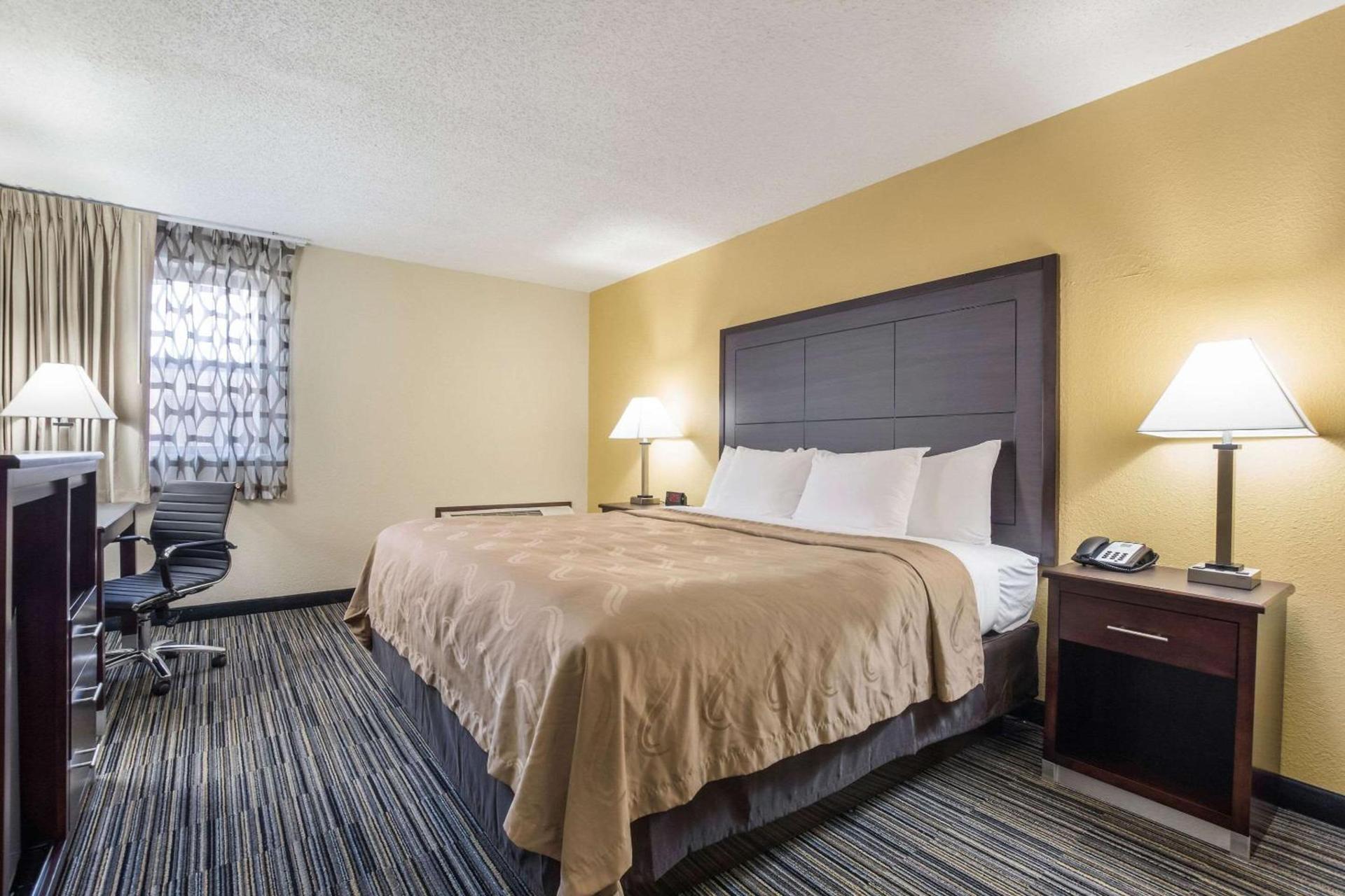 Quality Inn Grayville photo 21