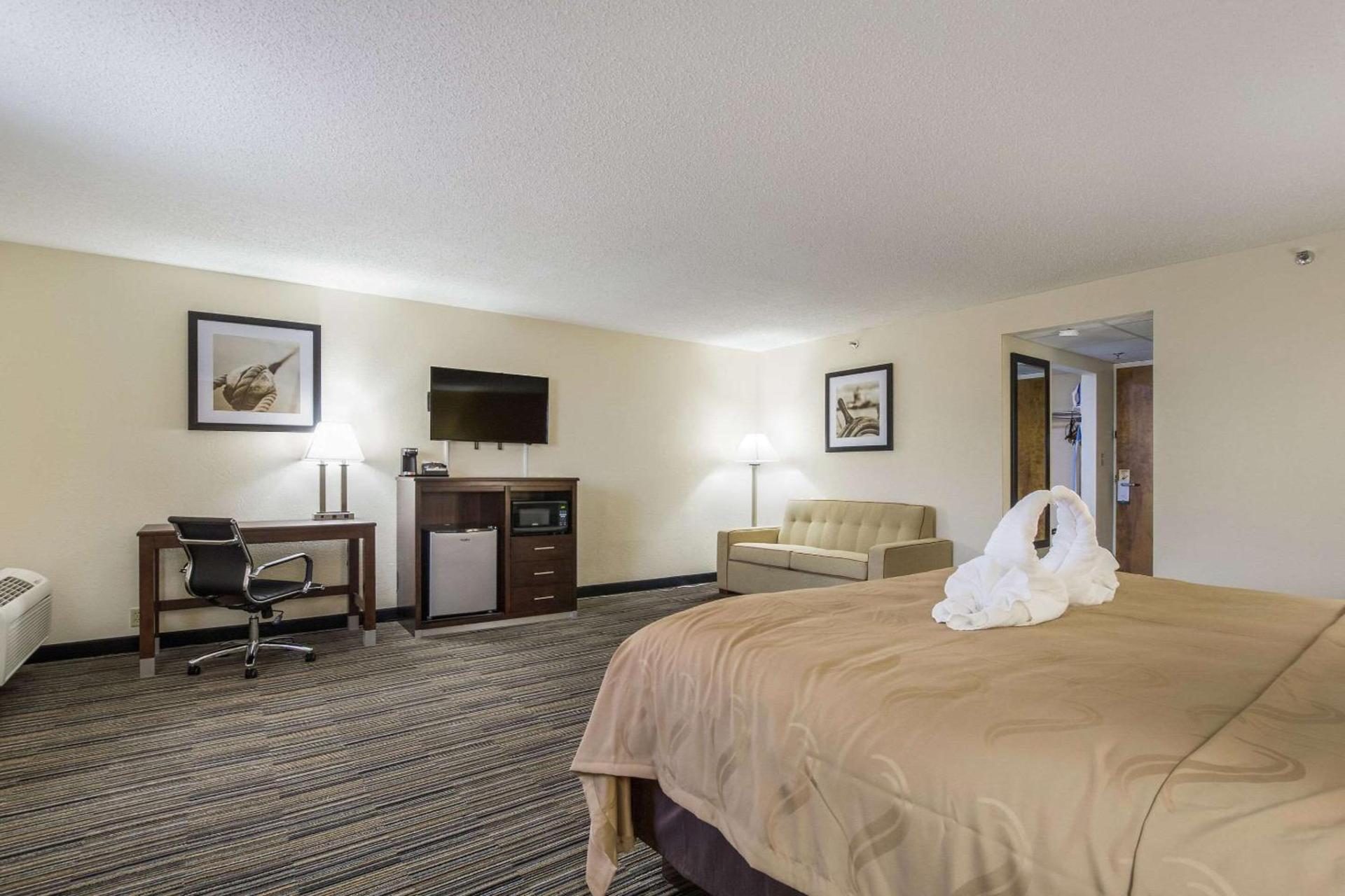 Quality Inn Grayville photo 14
