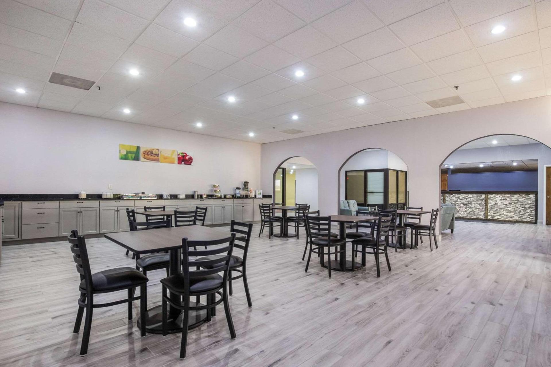 Quality Inn Grayville photo 3