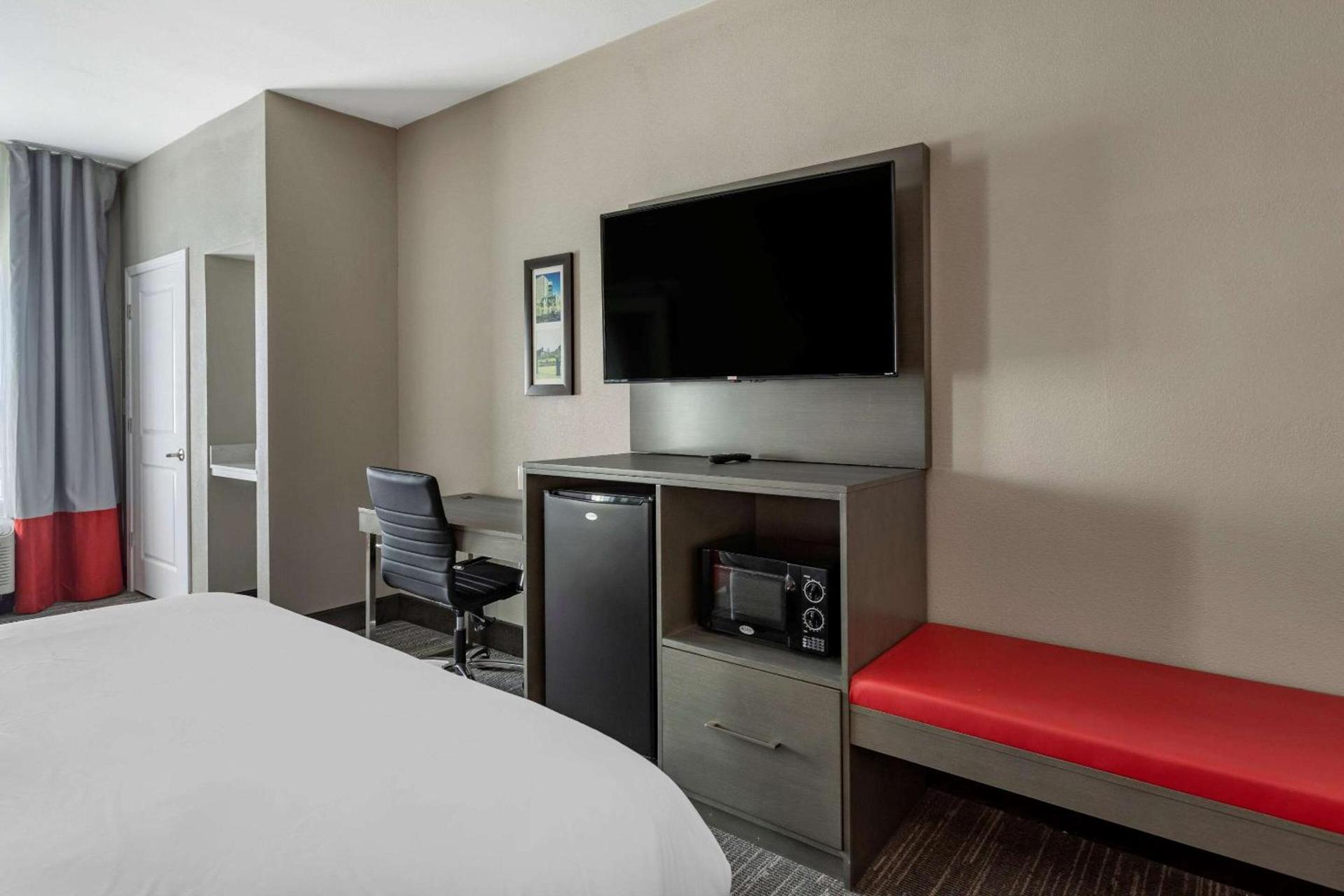 Comfort Inn & Suites Olive Branch Old Towne photo 14