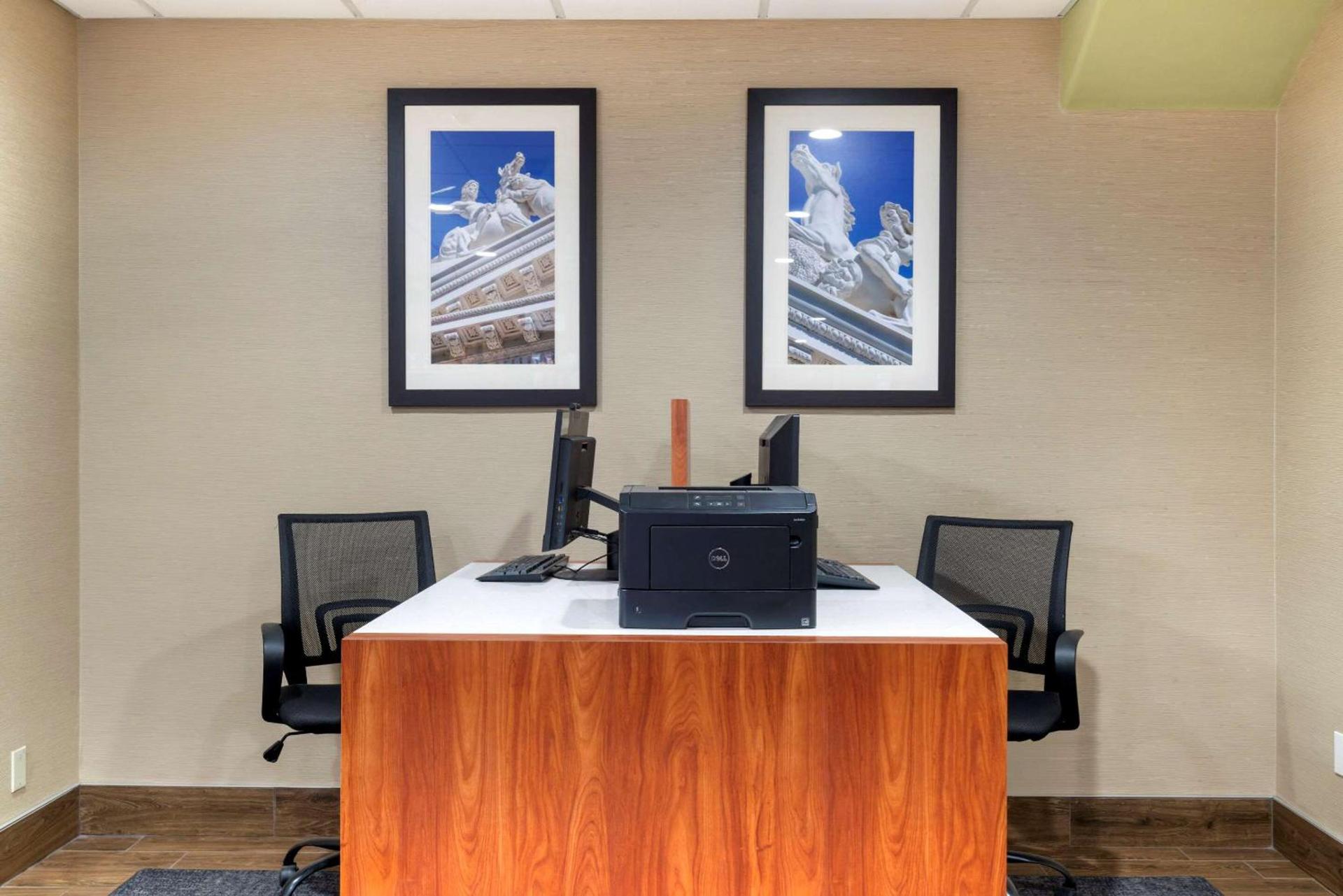 Comfort Suites Marysville-Yuba City photo 30