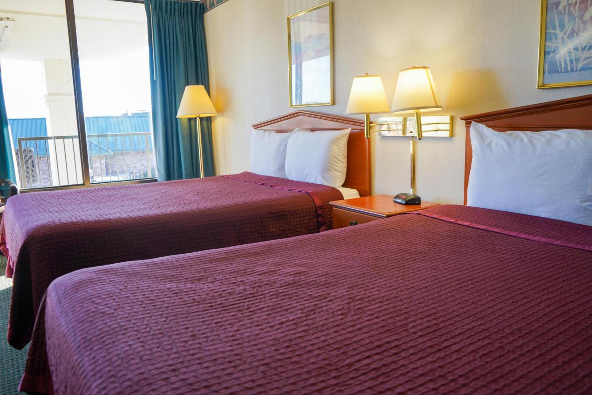 Sunset Inn Clarksville photo 45