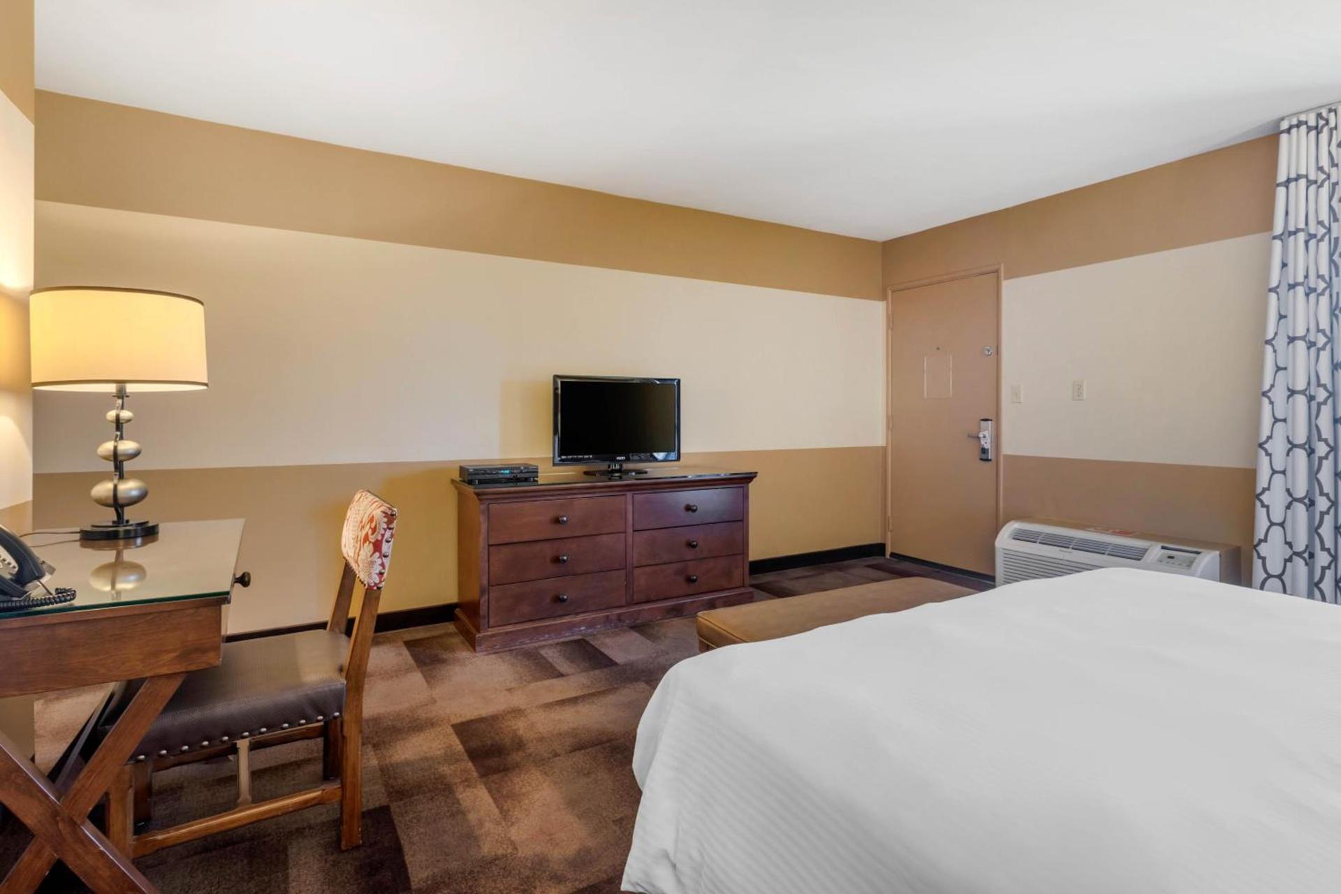 Carlton Oaks Lodge, an Ascend Collection Hotel photo 24