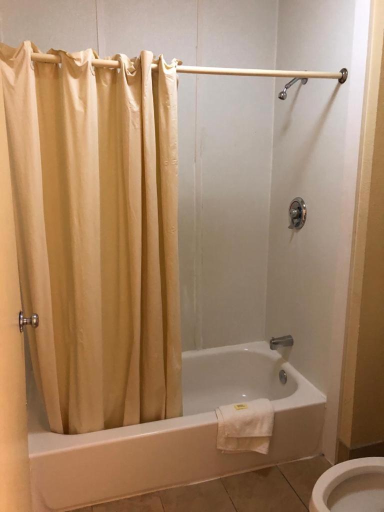 Travel Inn Motel photo 30
