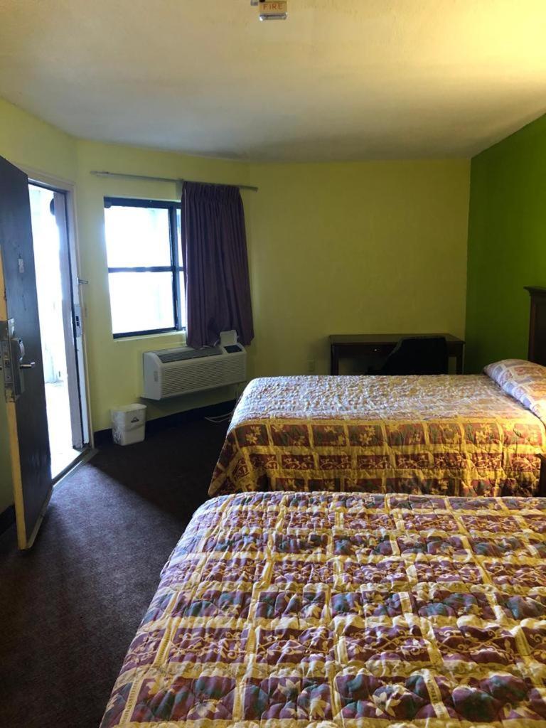 Travel Inn Motel photo 22
