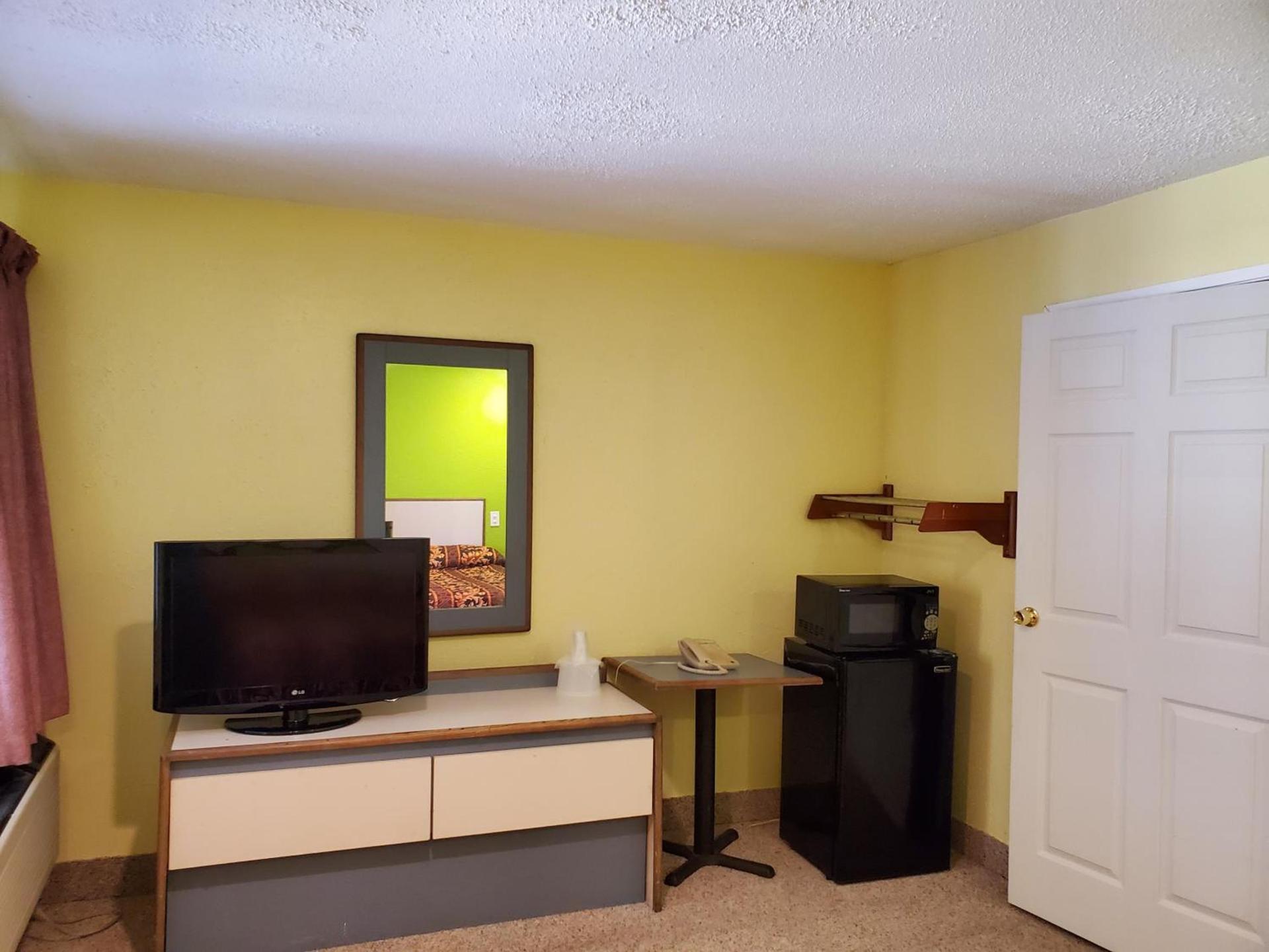 Travel Inn Motel photo 25