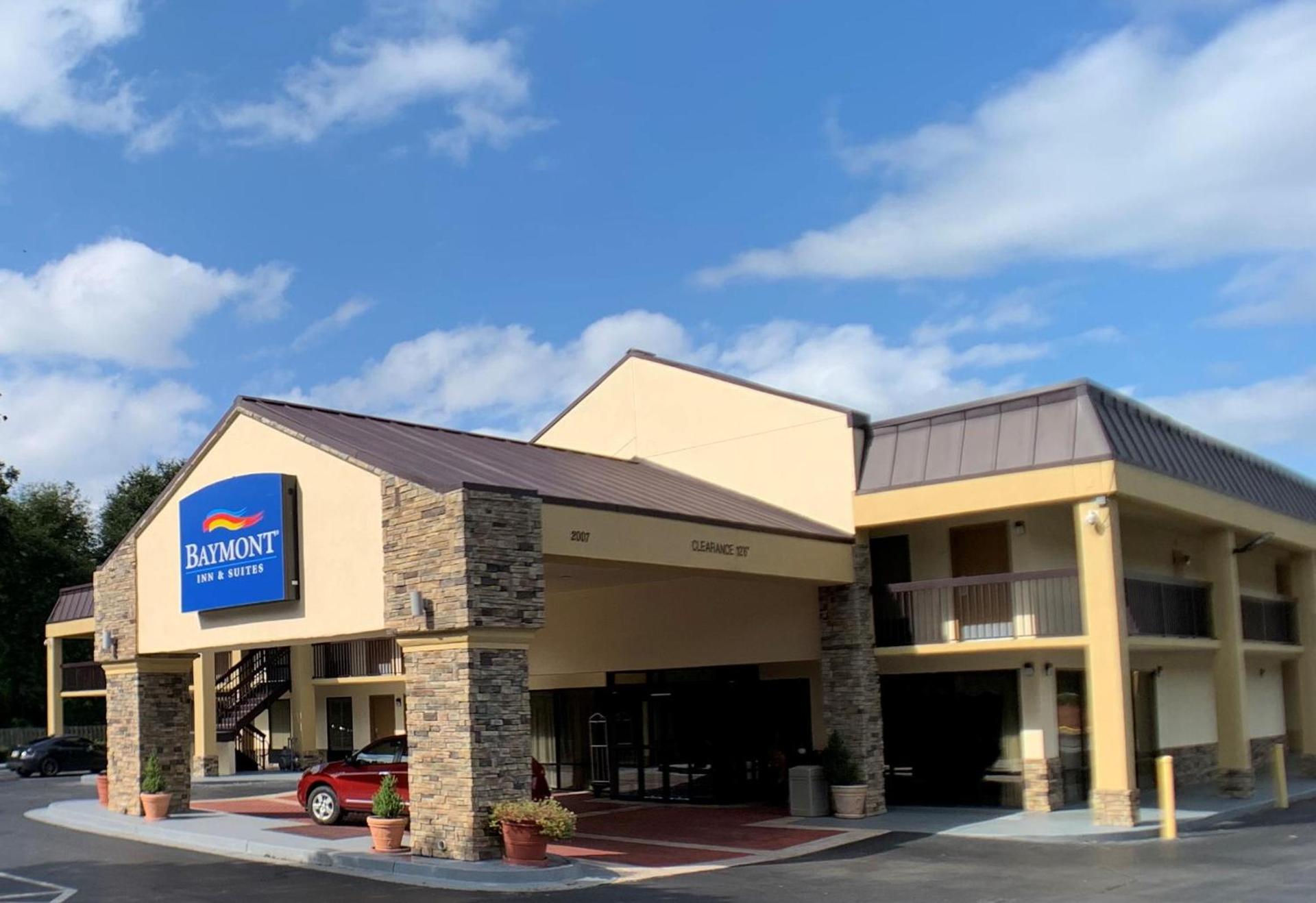 Baymont by Wyndham Griffin photo 64