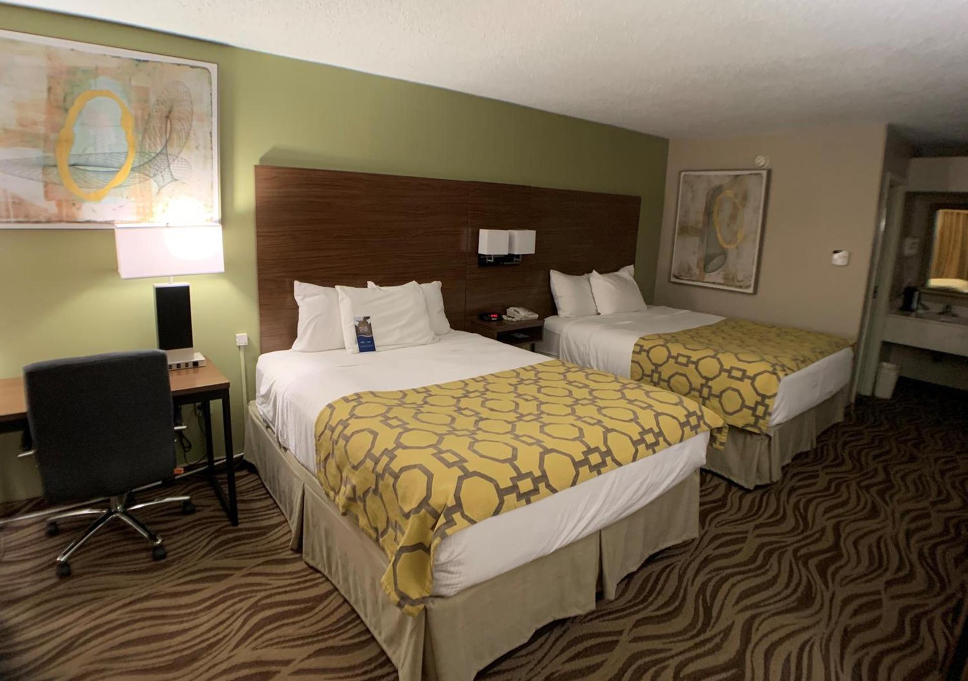Baymont by Wyndham Griffin photo 65