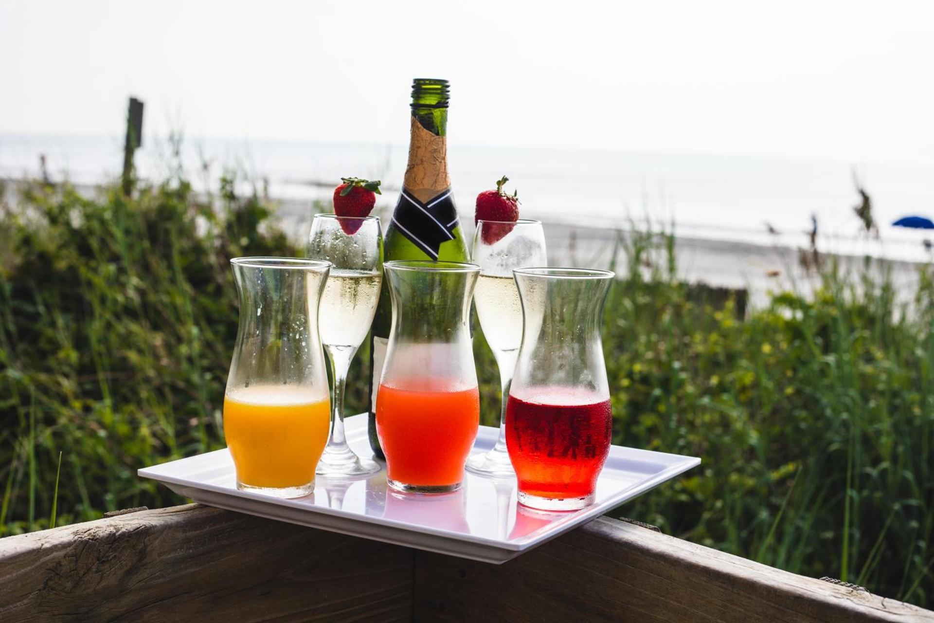 Holiday Inn Resort Oceanfront at Surfside Beach by IHG photo 5