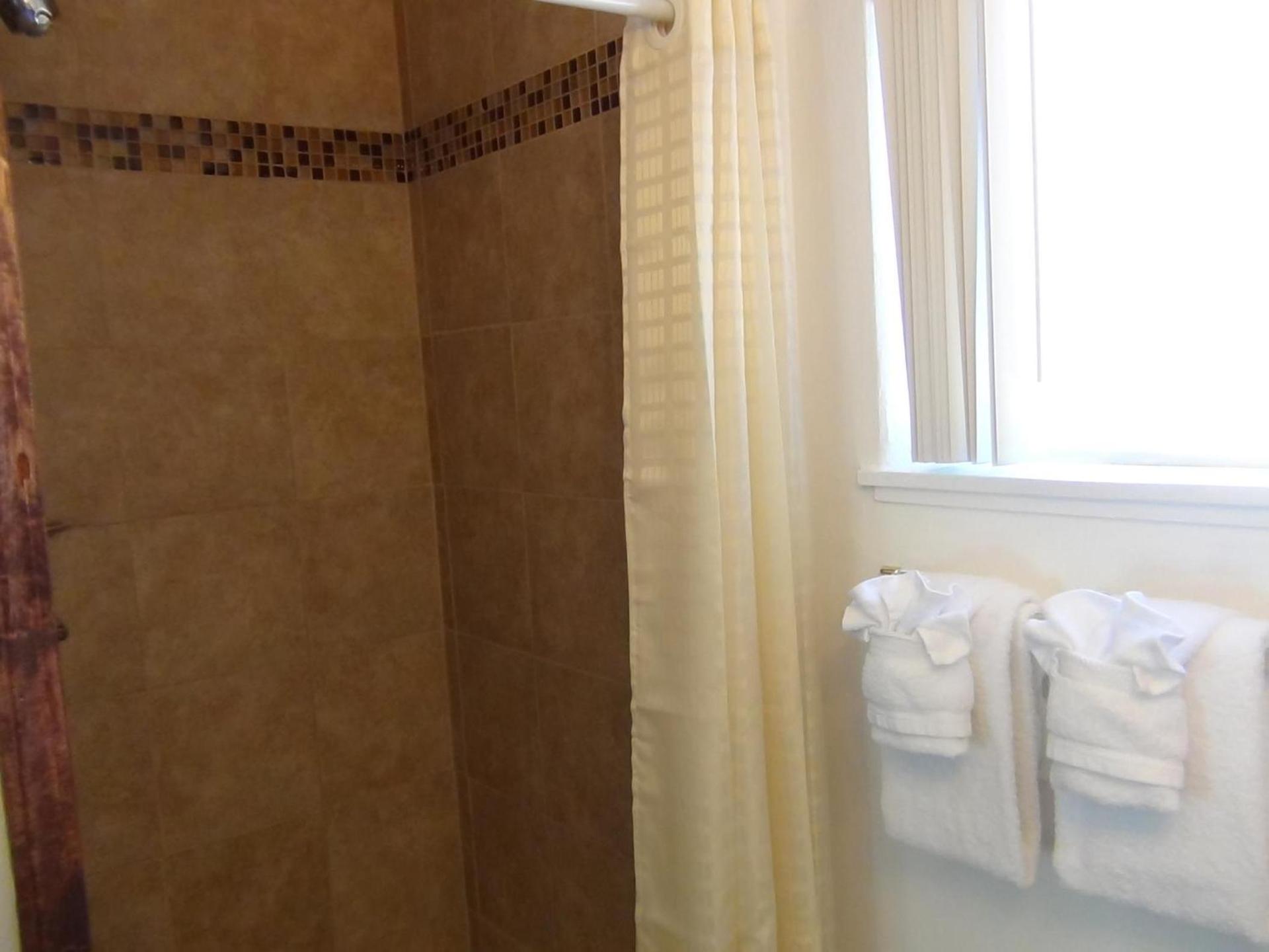 Alpine Inn & Spa photo 24