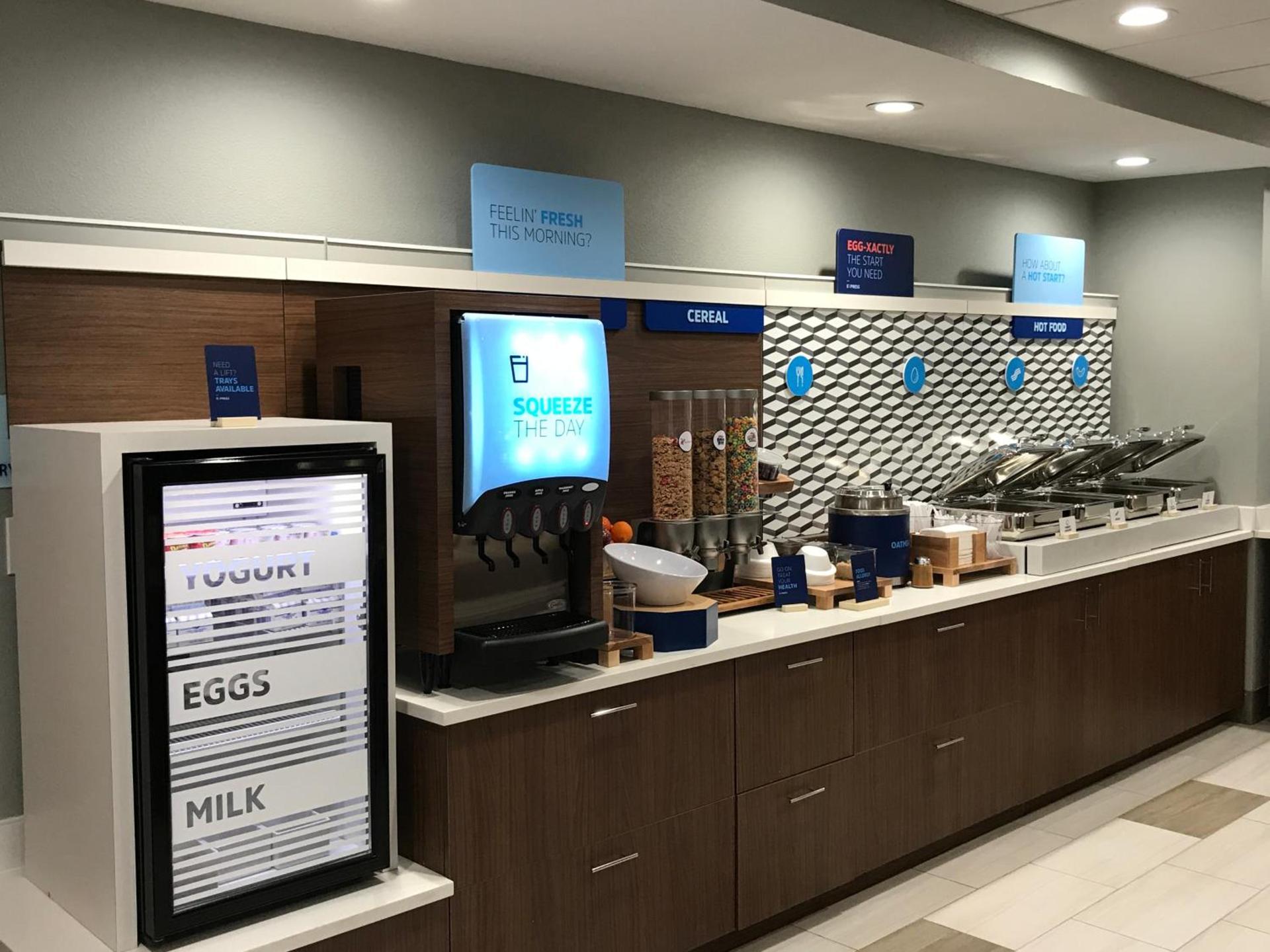 Holiday Inn Express & Suites. by IHG photo 18