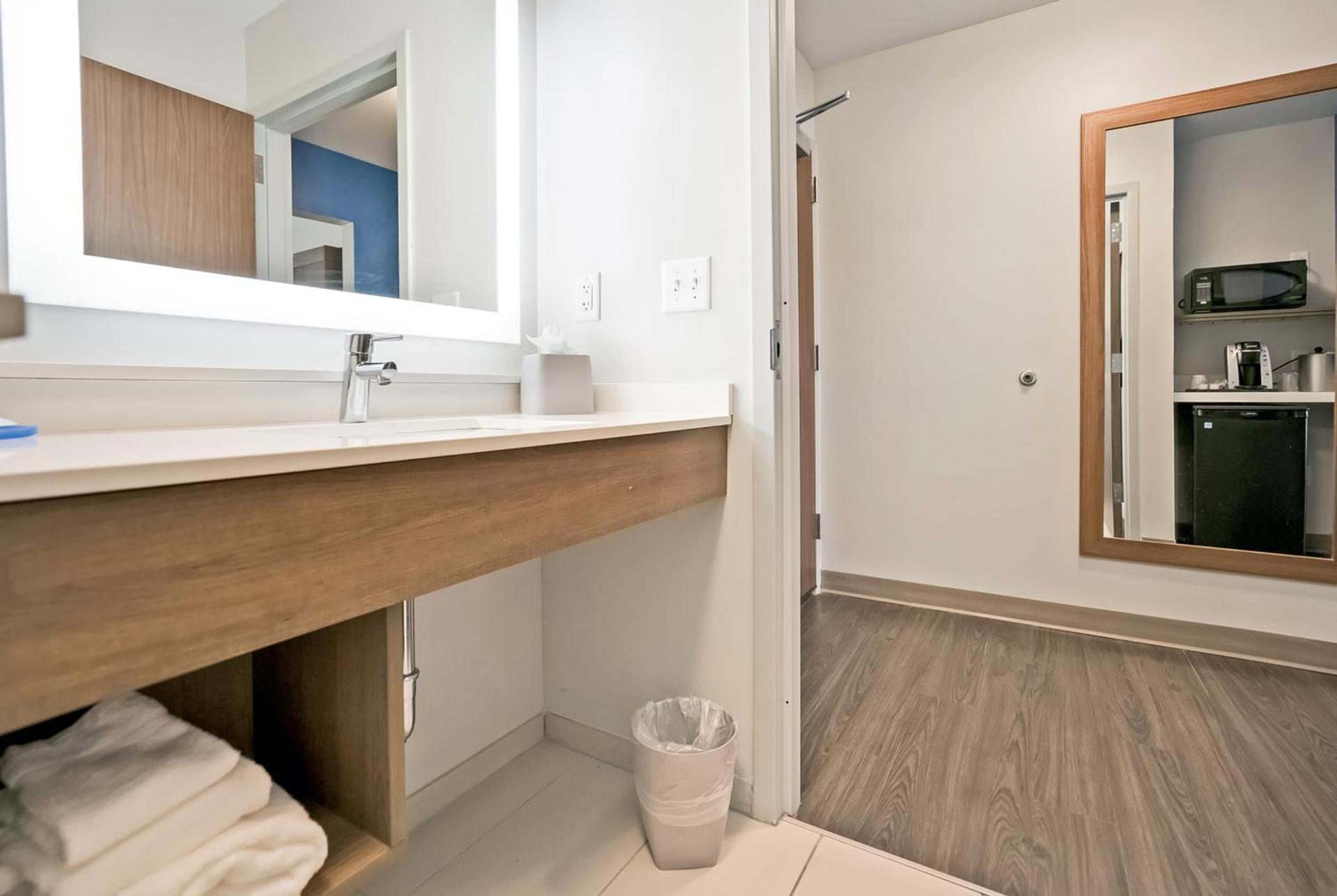 Holiday Inn Express - Jacksonville South Bartram Prk by IHG photo 33