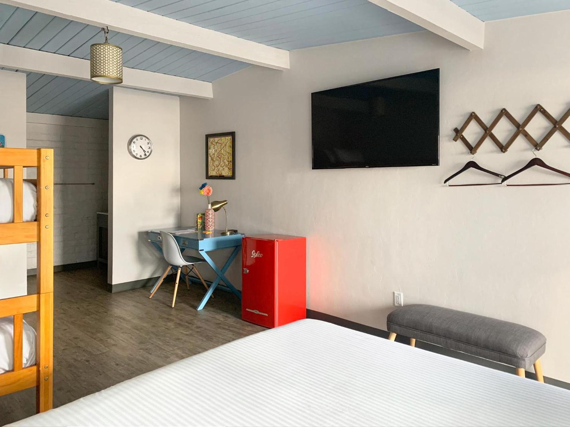 Hotel McCoy Tucson - Art, Coffee, Beer, Wine, Pool photo 56