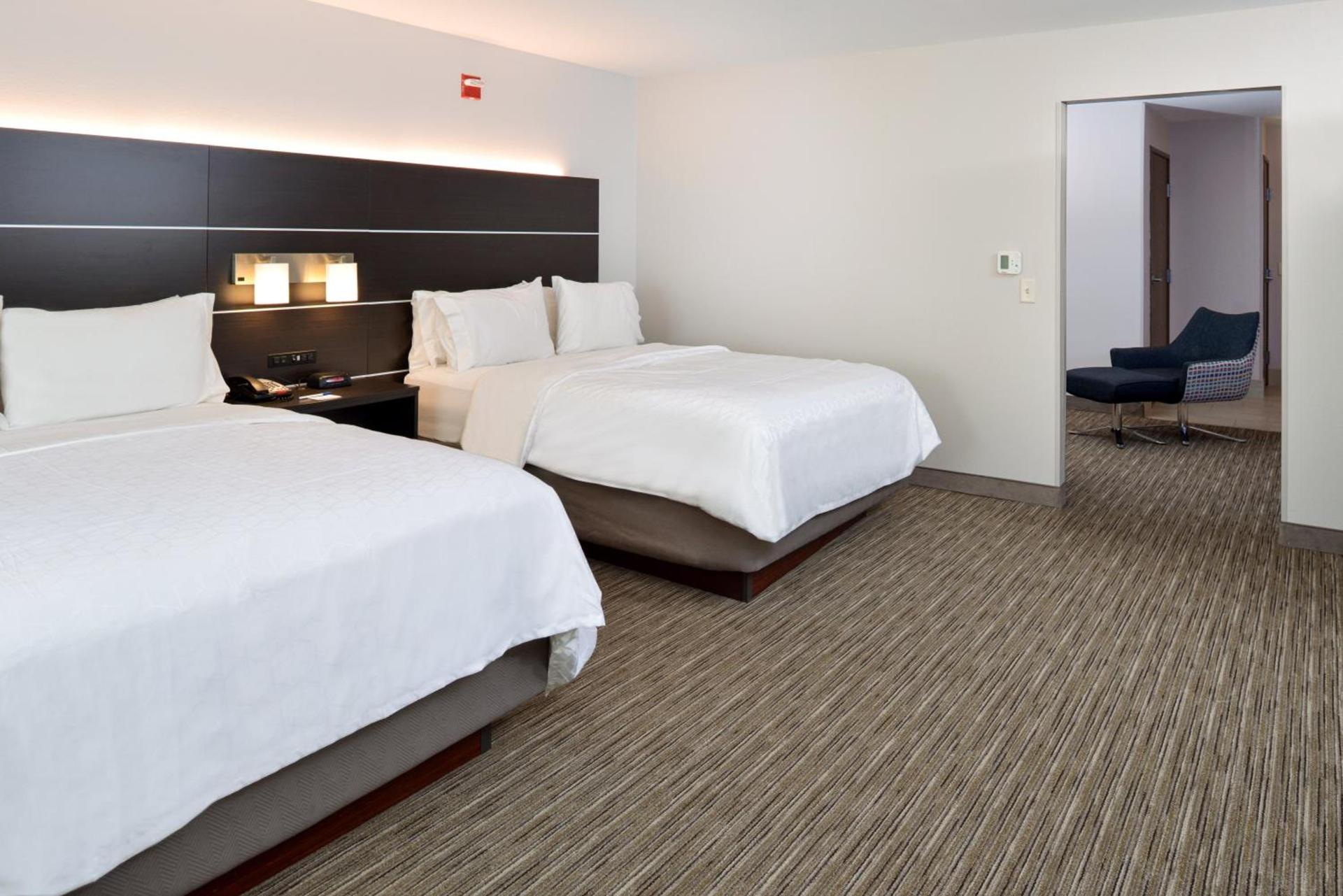 Holiday Inn Express & Suites Pueblo by IHG photo 27