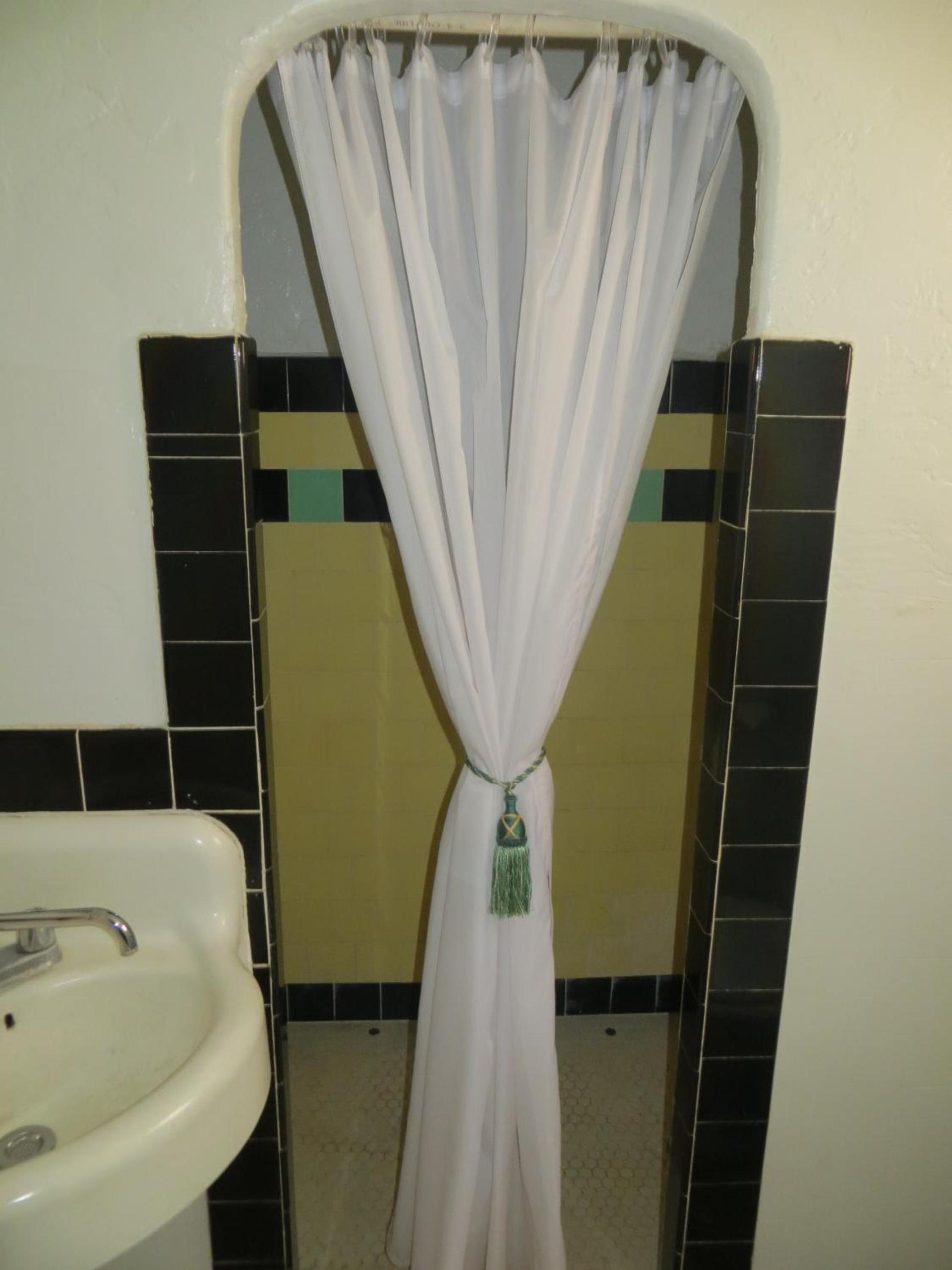 El Trovatore Motel photo 28