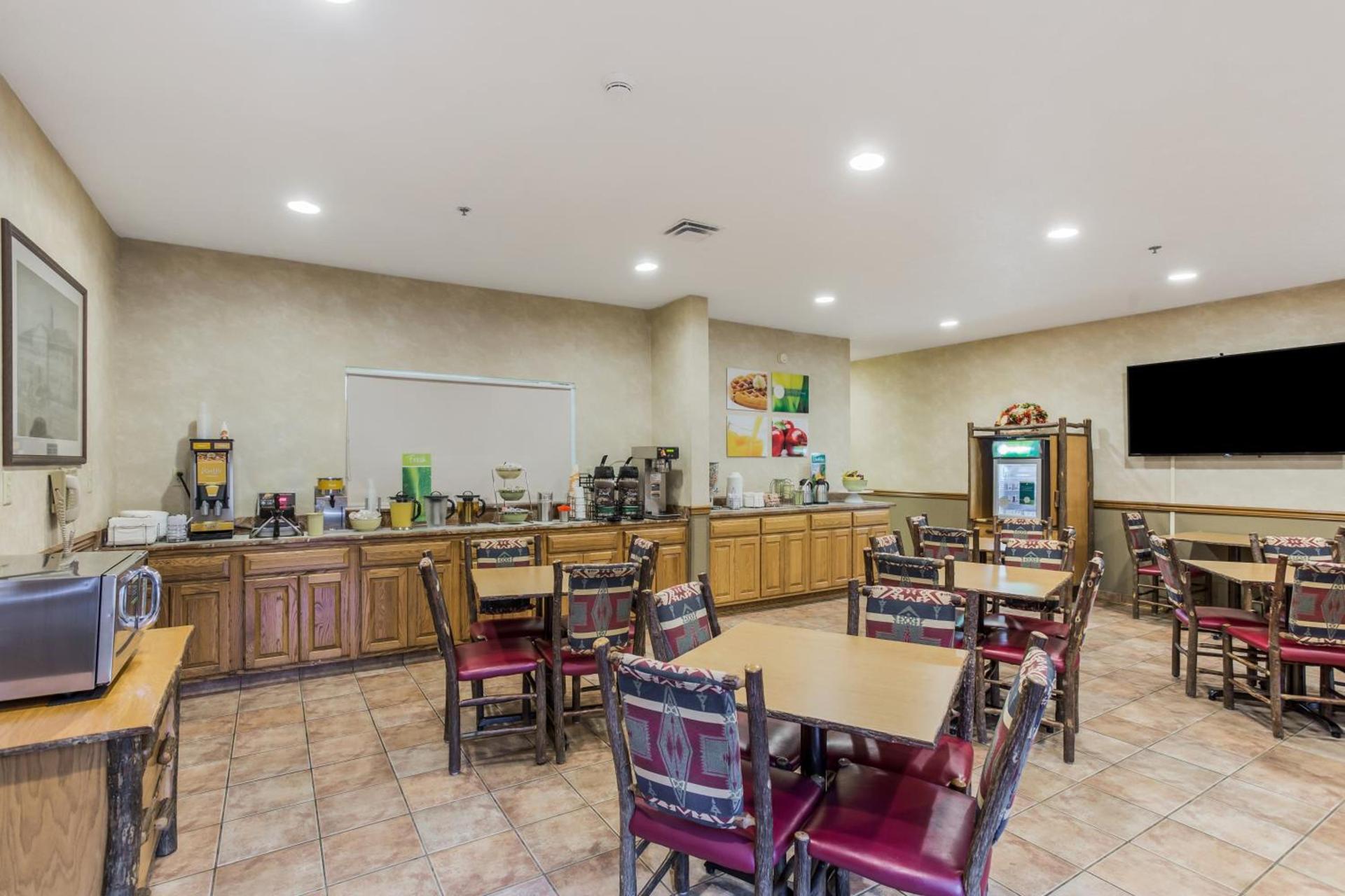 Quality Inn & Suites Big Stone Gap photo 22