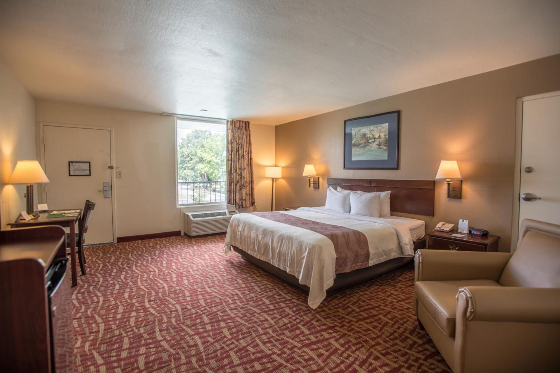 Quality Inn At Town Center photo 30
