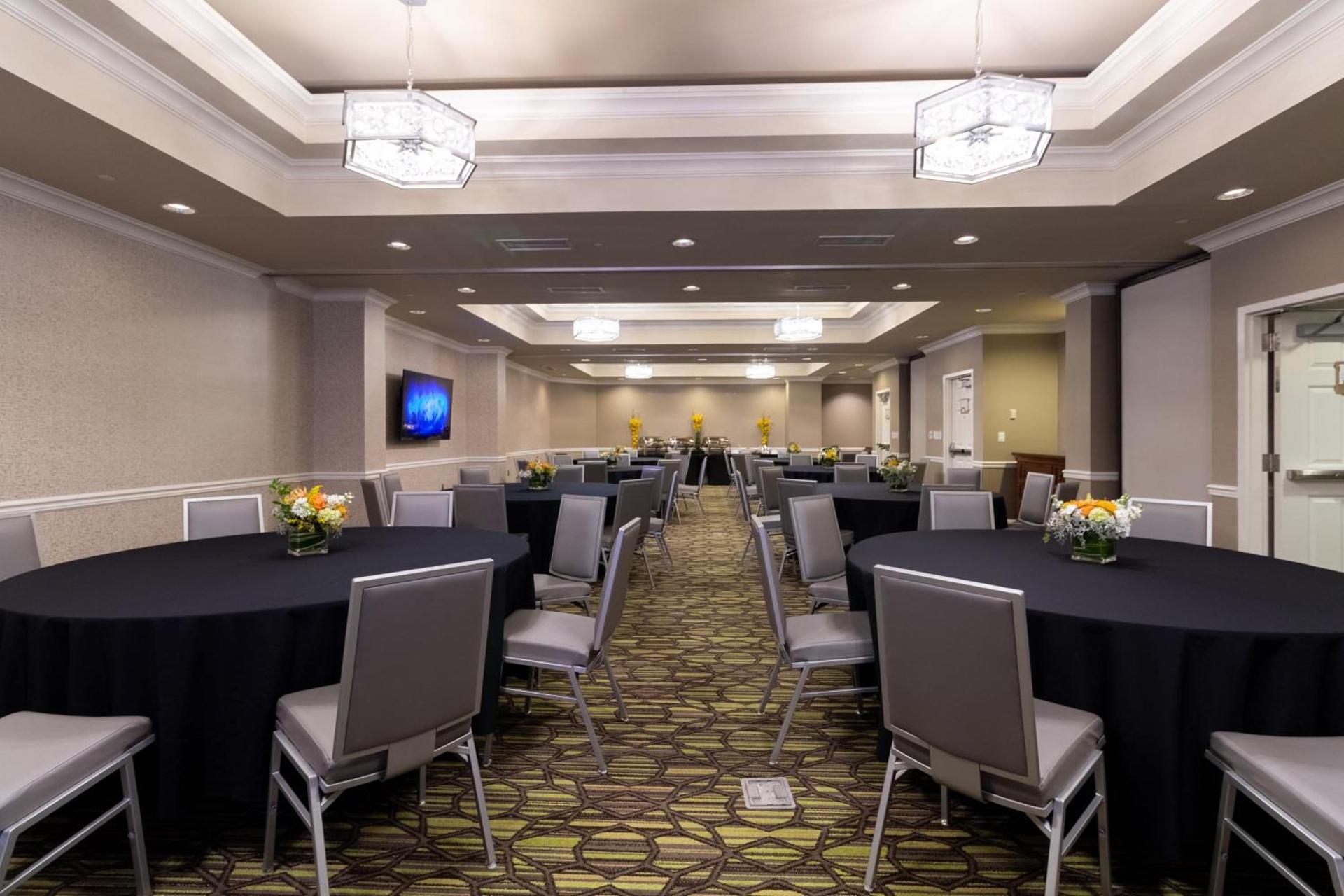 Holiday Inn Express Savannah - Historic District photo 23
